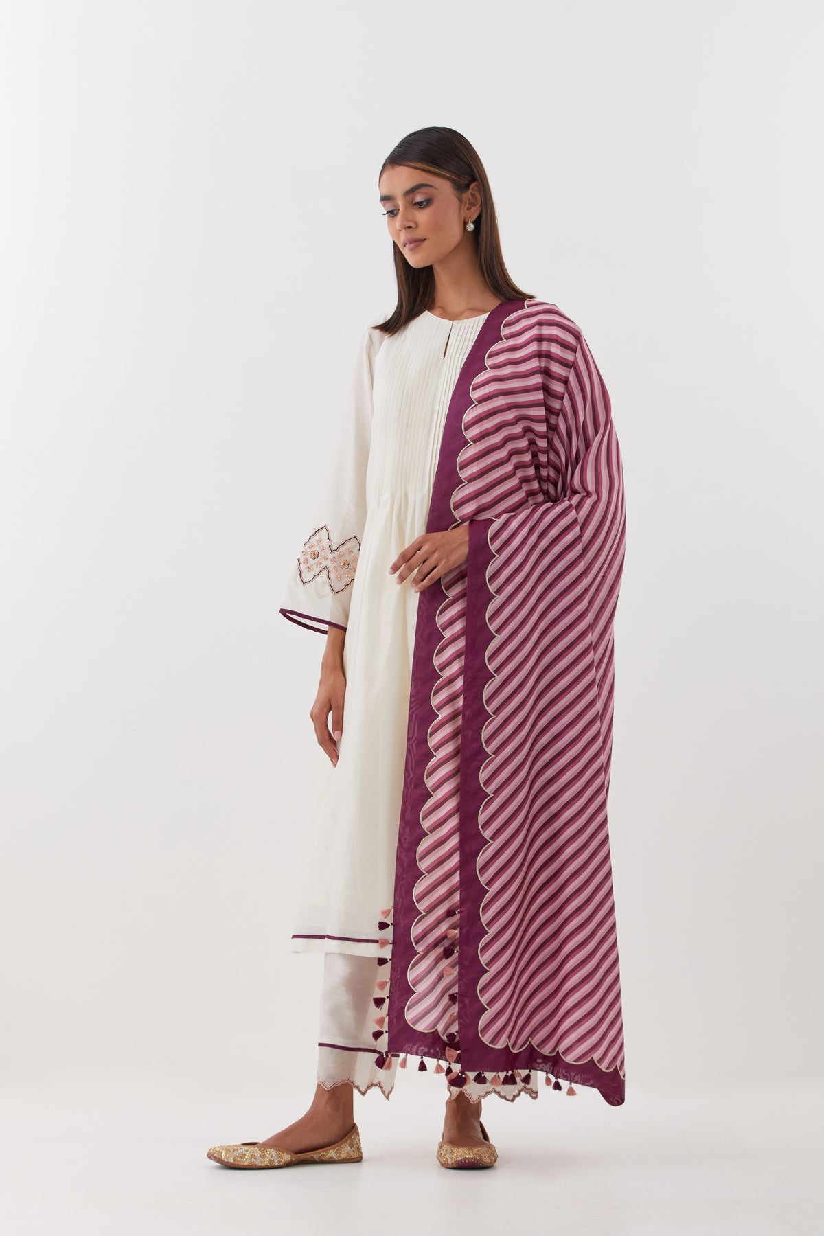 Kusum Ivory Kurta Set