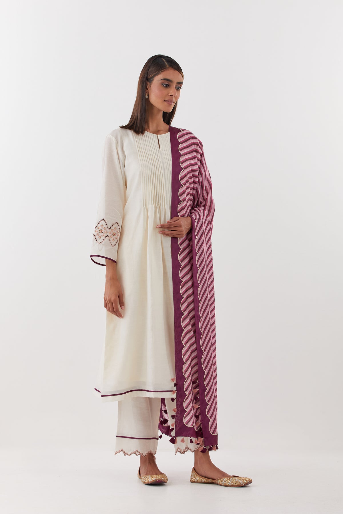 Kusum Ivory Kurta Set