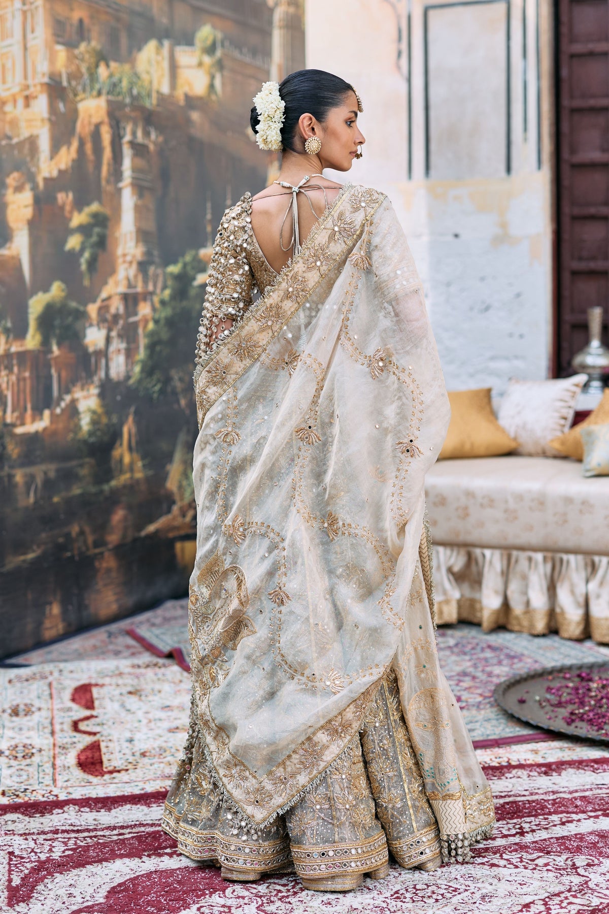 Mangalmurti Lehenga Set With Jaal