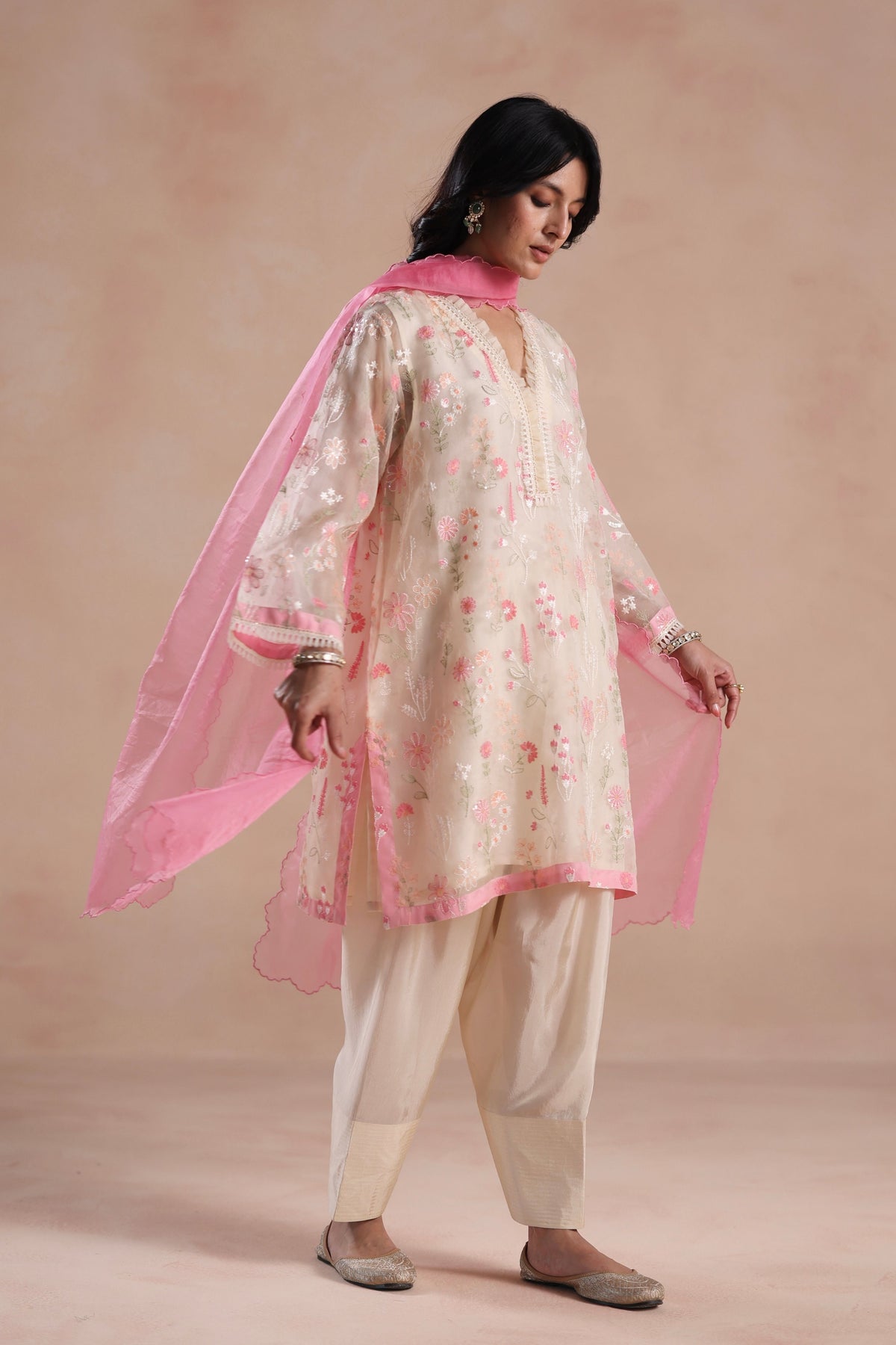 Eraya Ivory Kurta Set