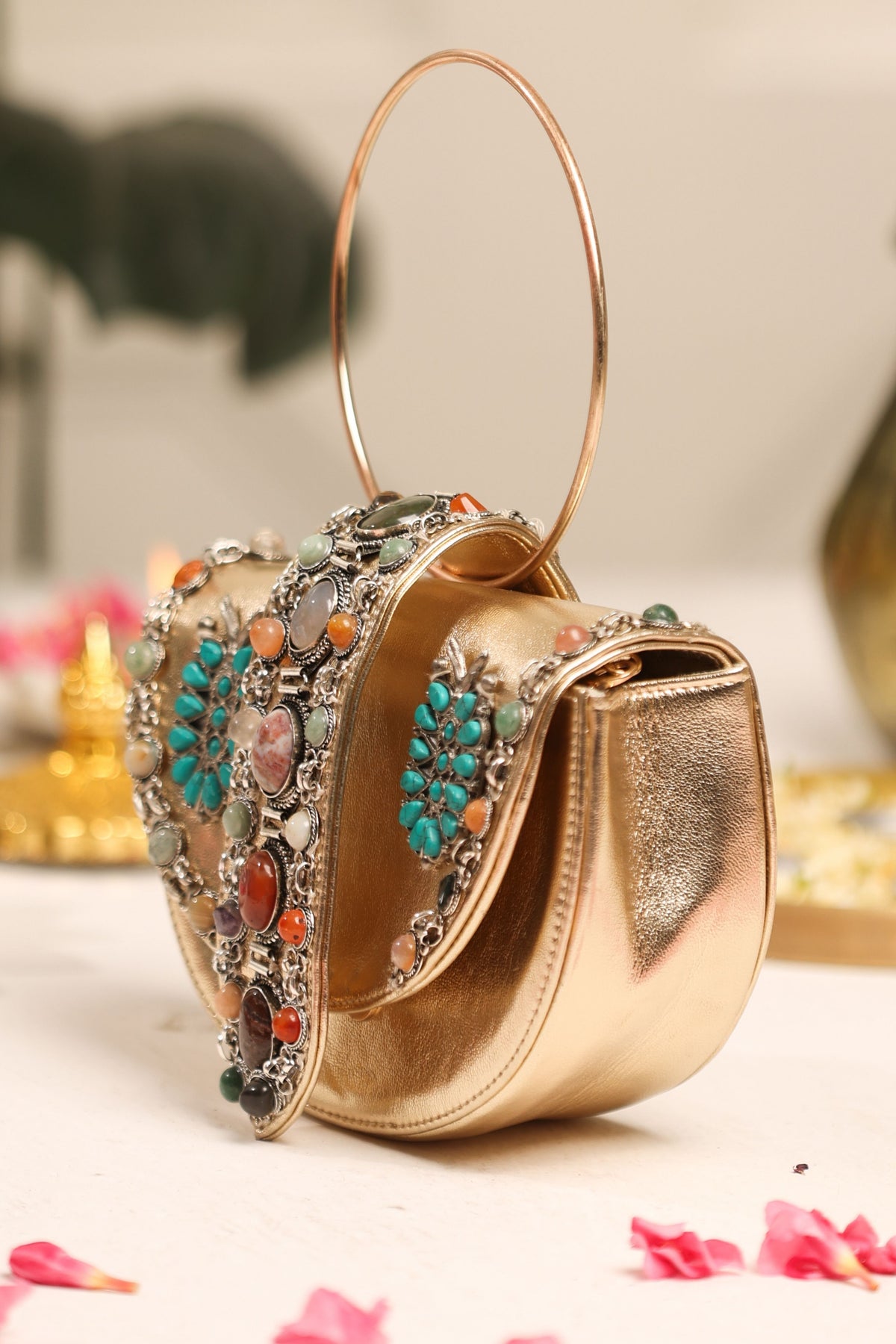 Ratnakaari Clutch