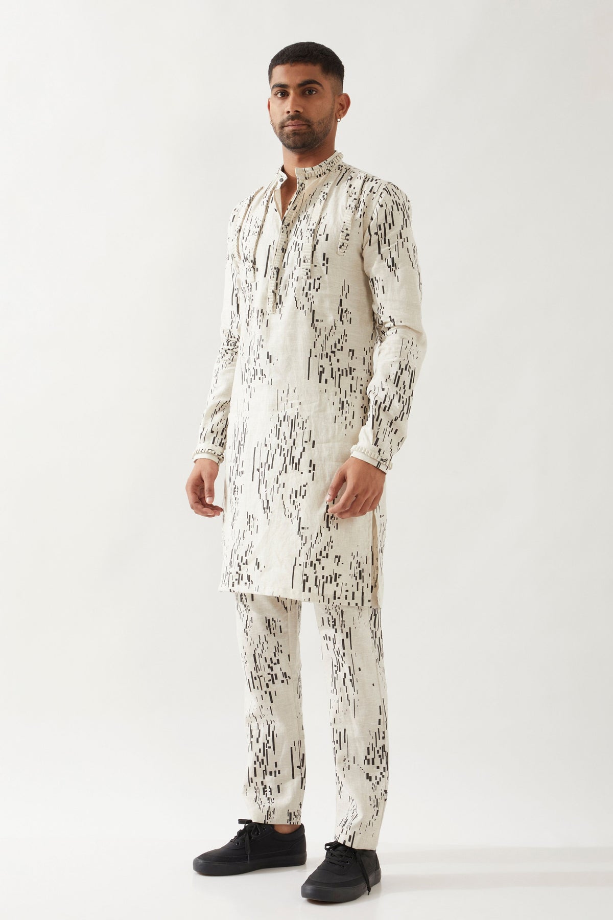 Elijah Bricks Ivory Kurta