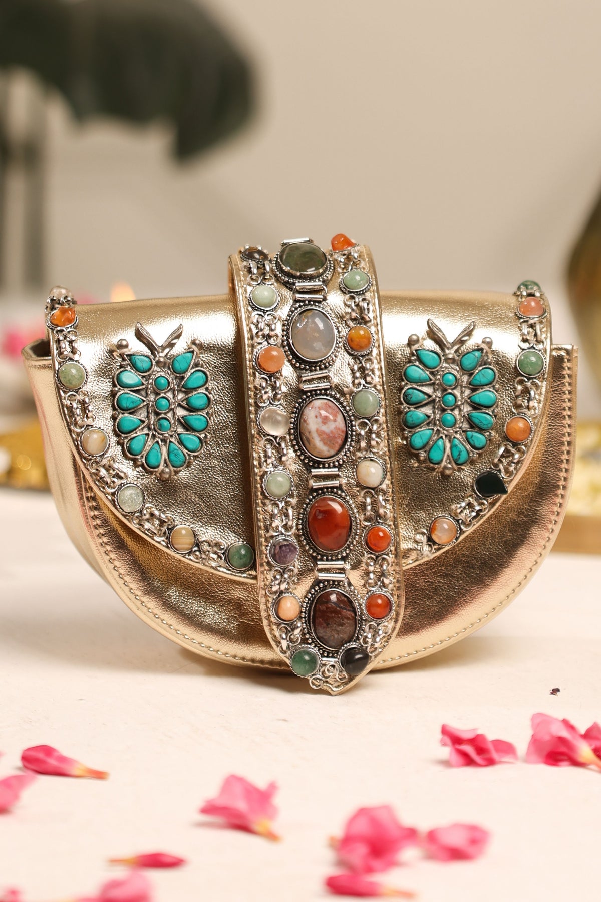 Ratnakaari Clutch