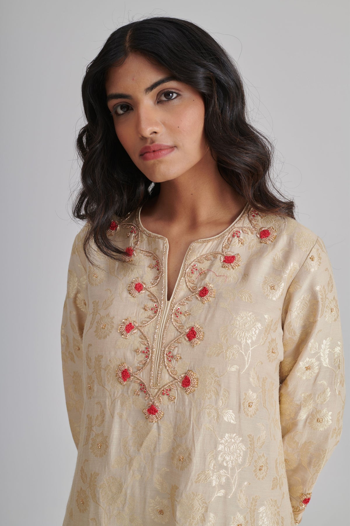 Sunheri Kurta Set