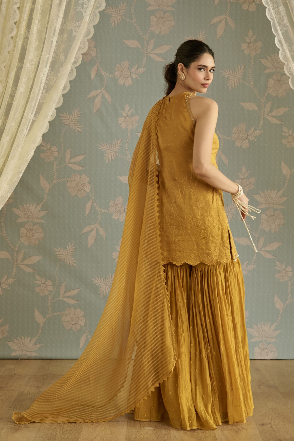 Ira Gharara Set