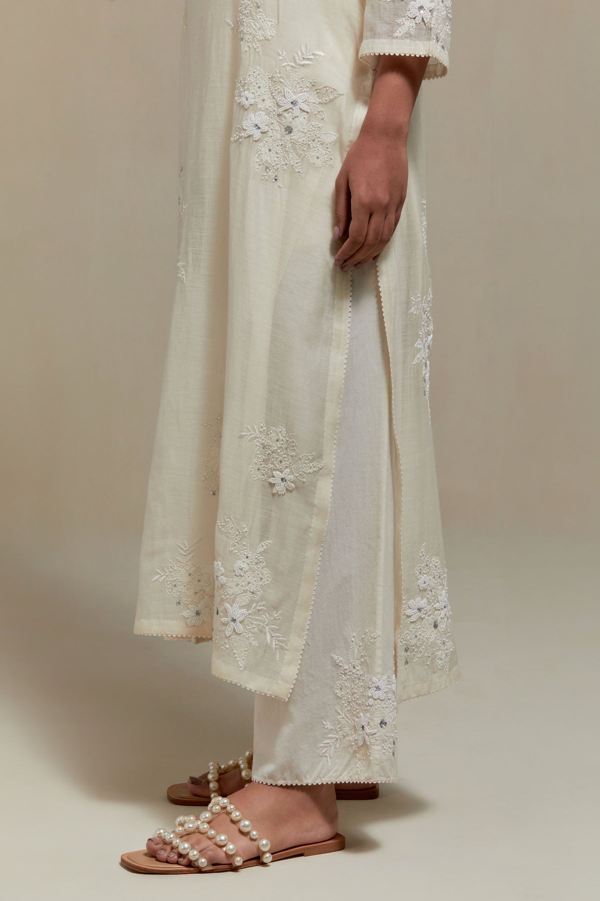 Off White Floral Kurta Set