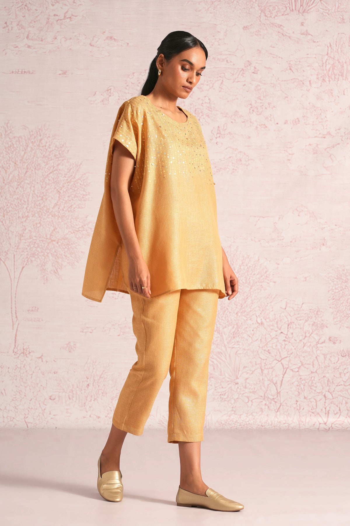 Shimmer Cashew Top