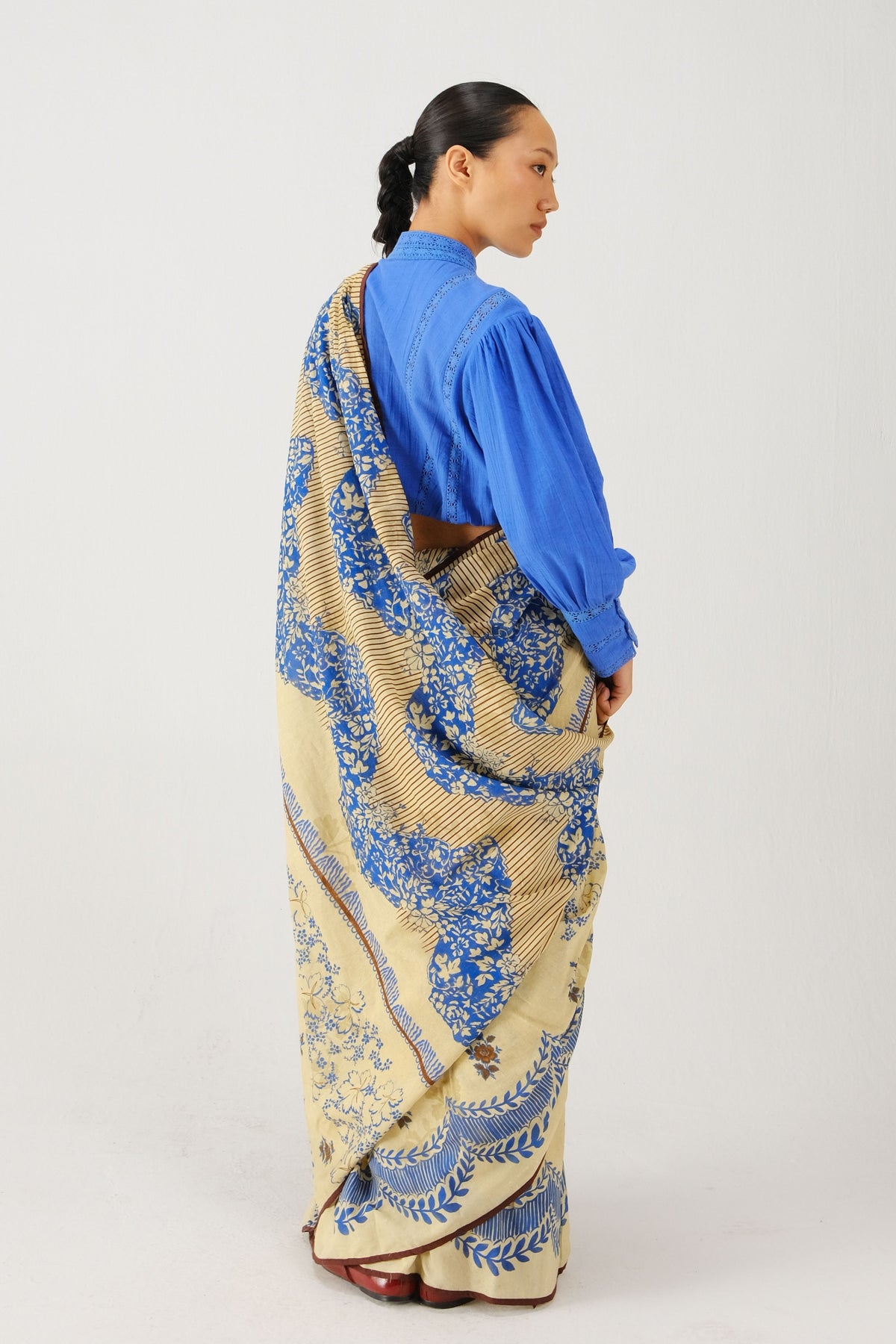 Bluebell Smocked Saree