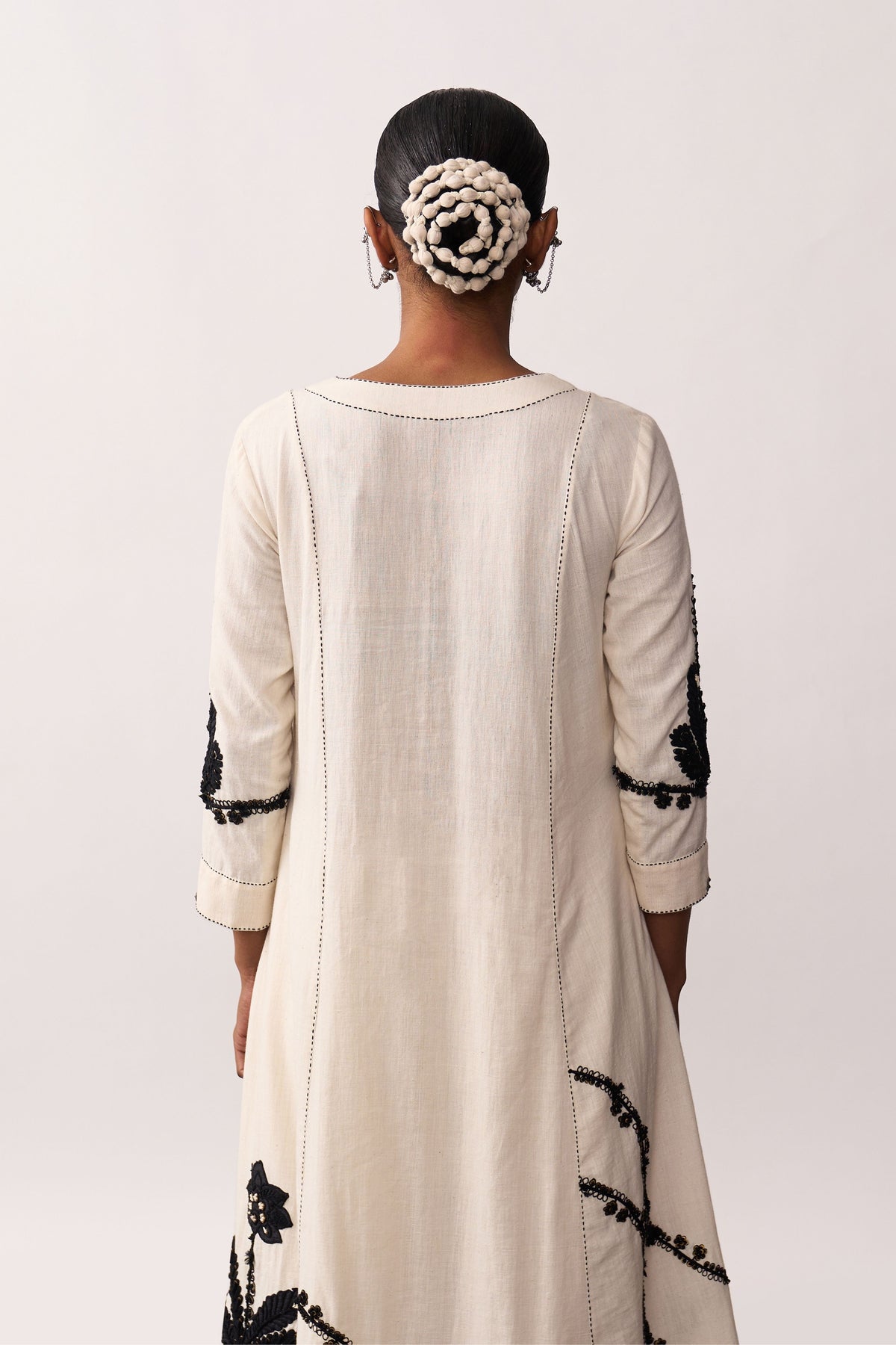 Sucheta Ivory Kurta Set