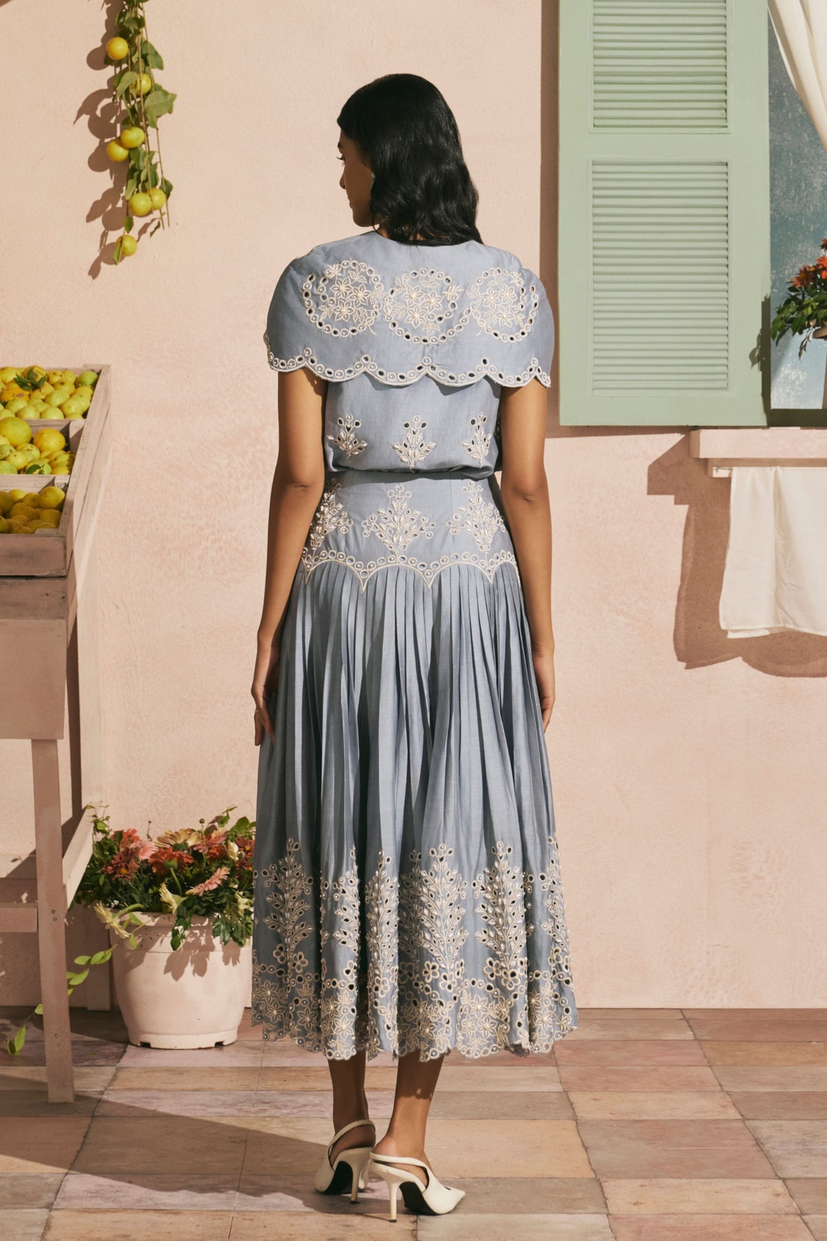 Contrast Cutwork Pleated Skirt