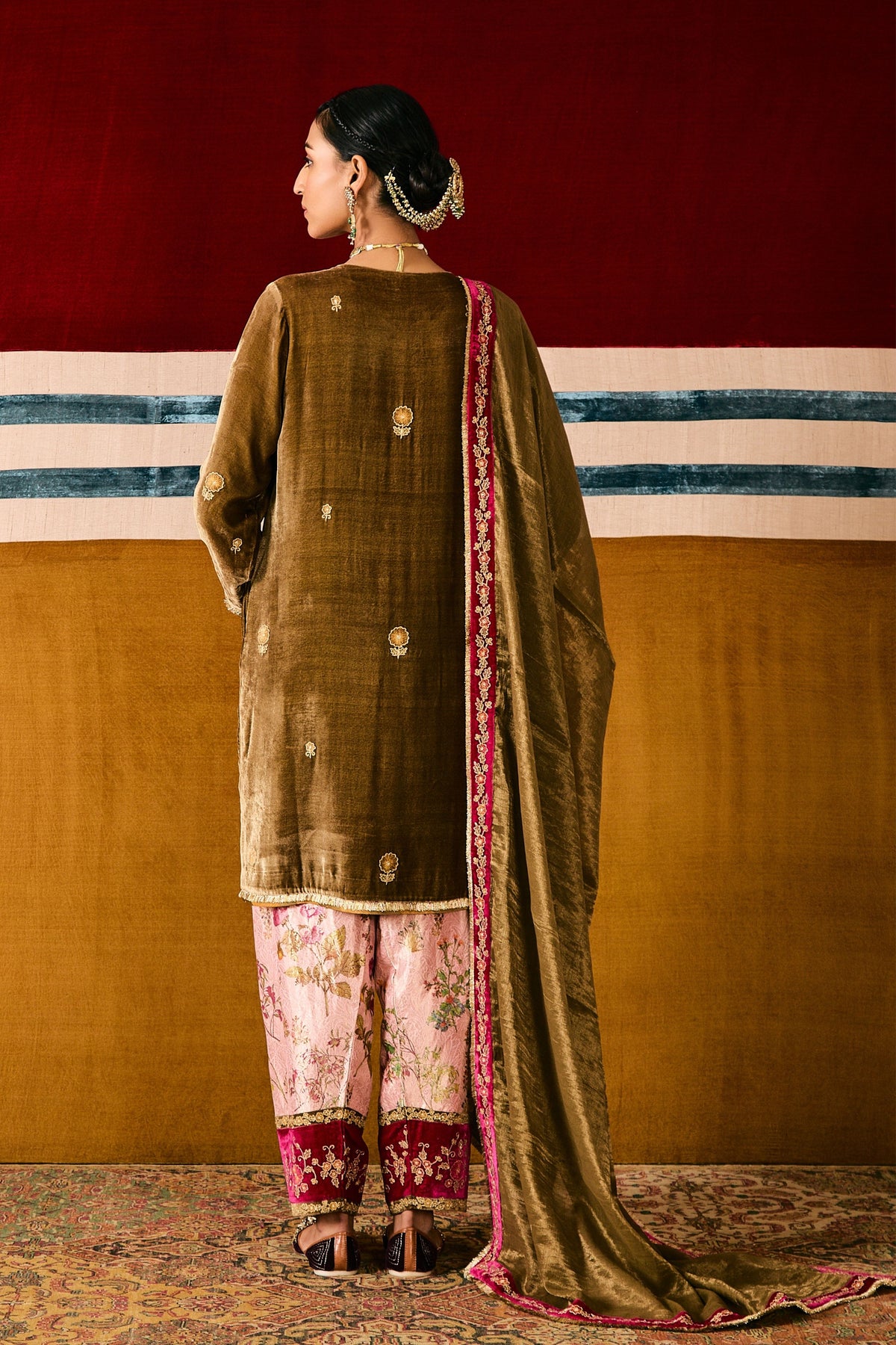 Mahika Kurta Set