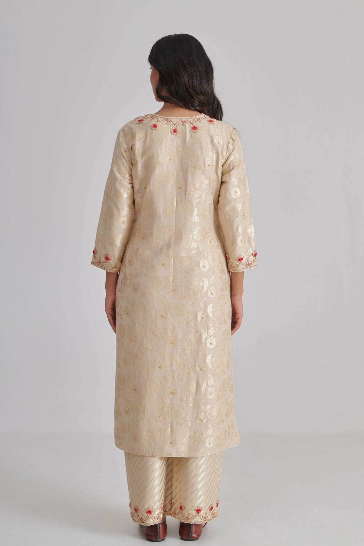 Sunheri Kurta Set