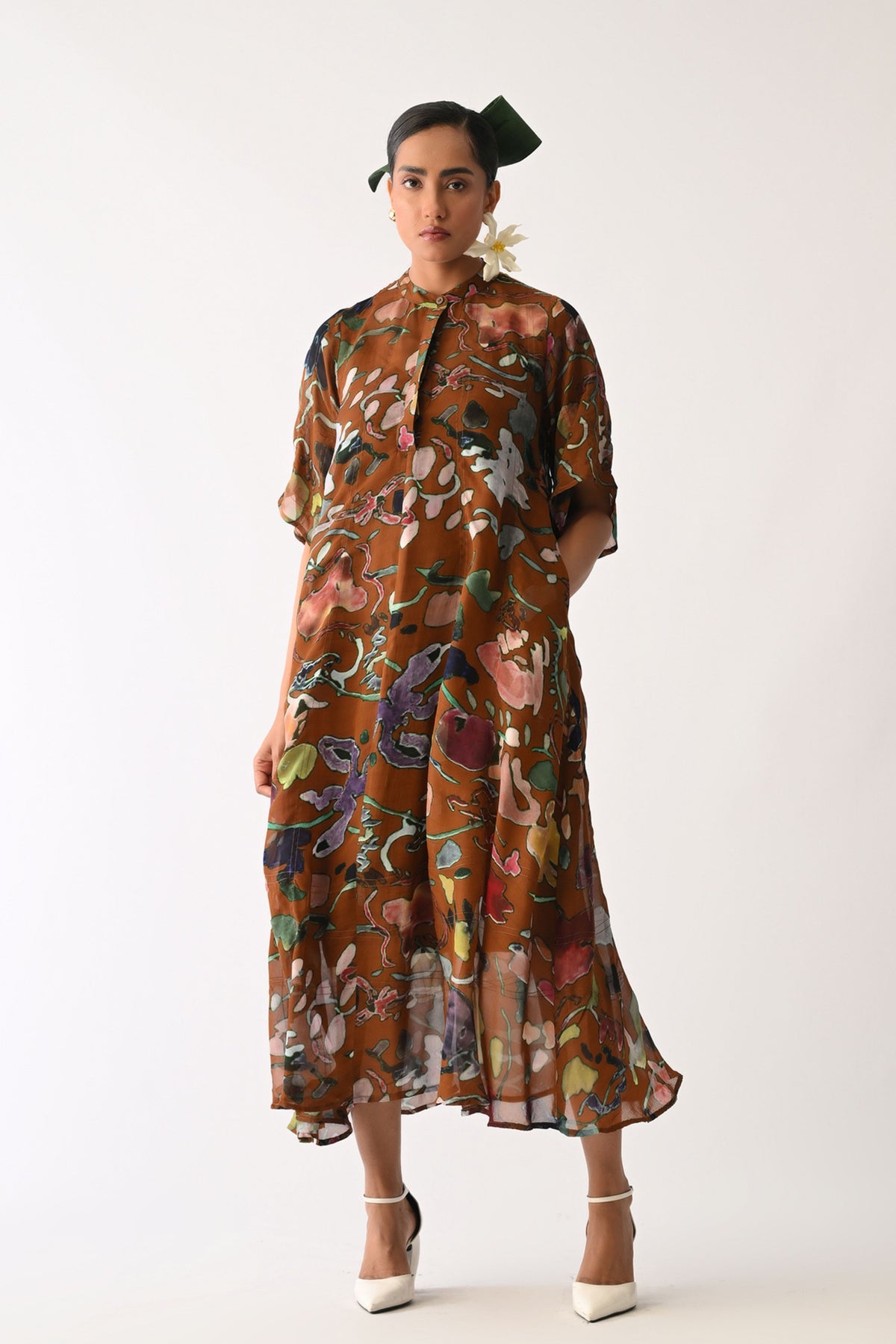 Luminia Brown Overlay Set