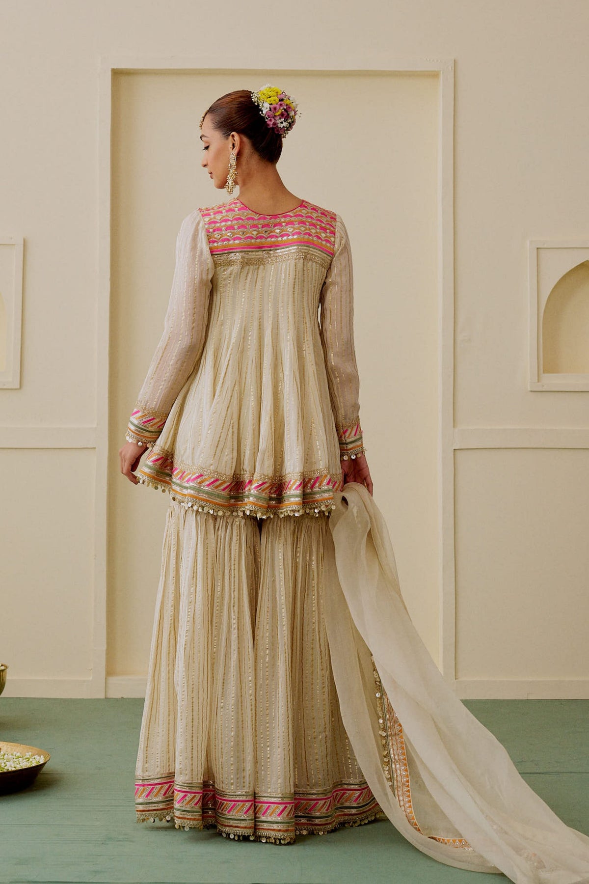 Malak Sharara Set
