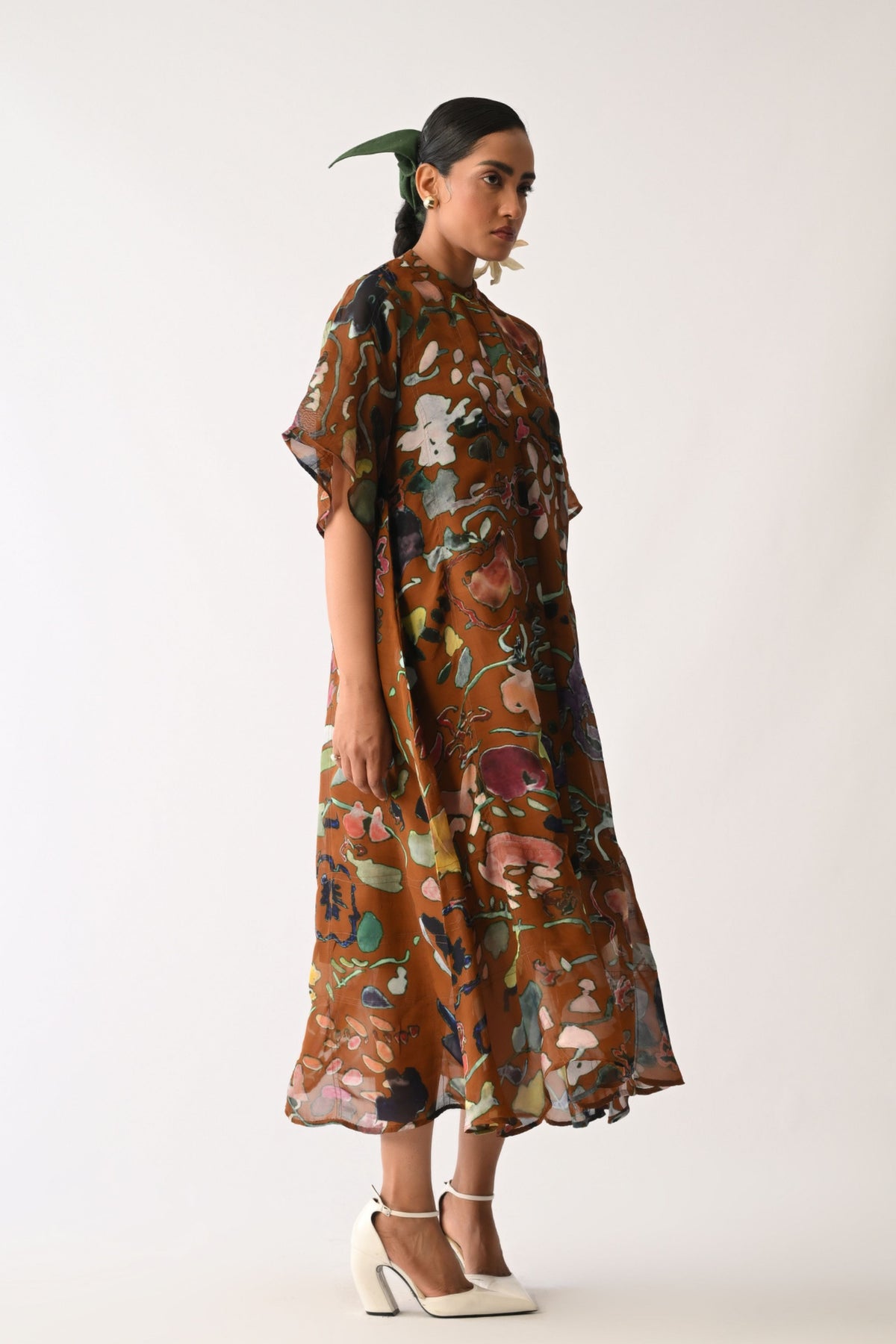 Luminia Brown Overlay Set