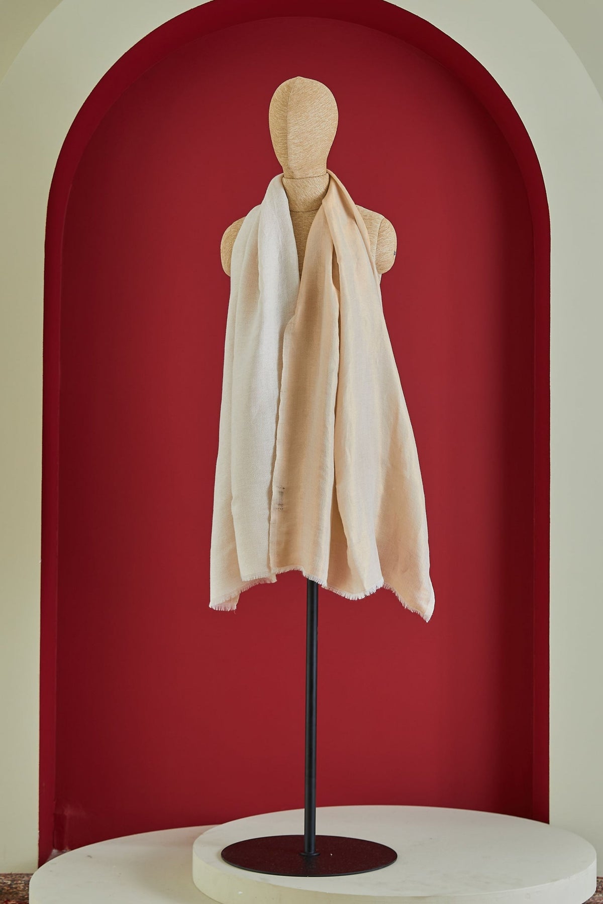 Wool Reversible Zari White Stole