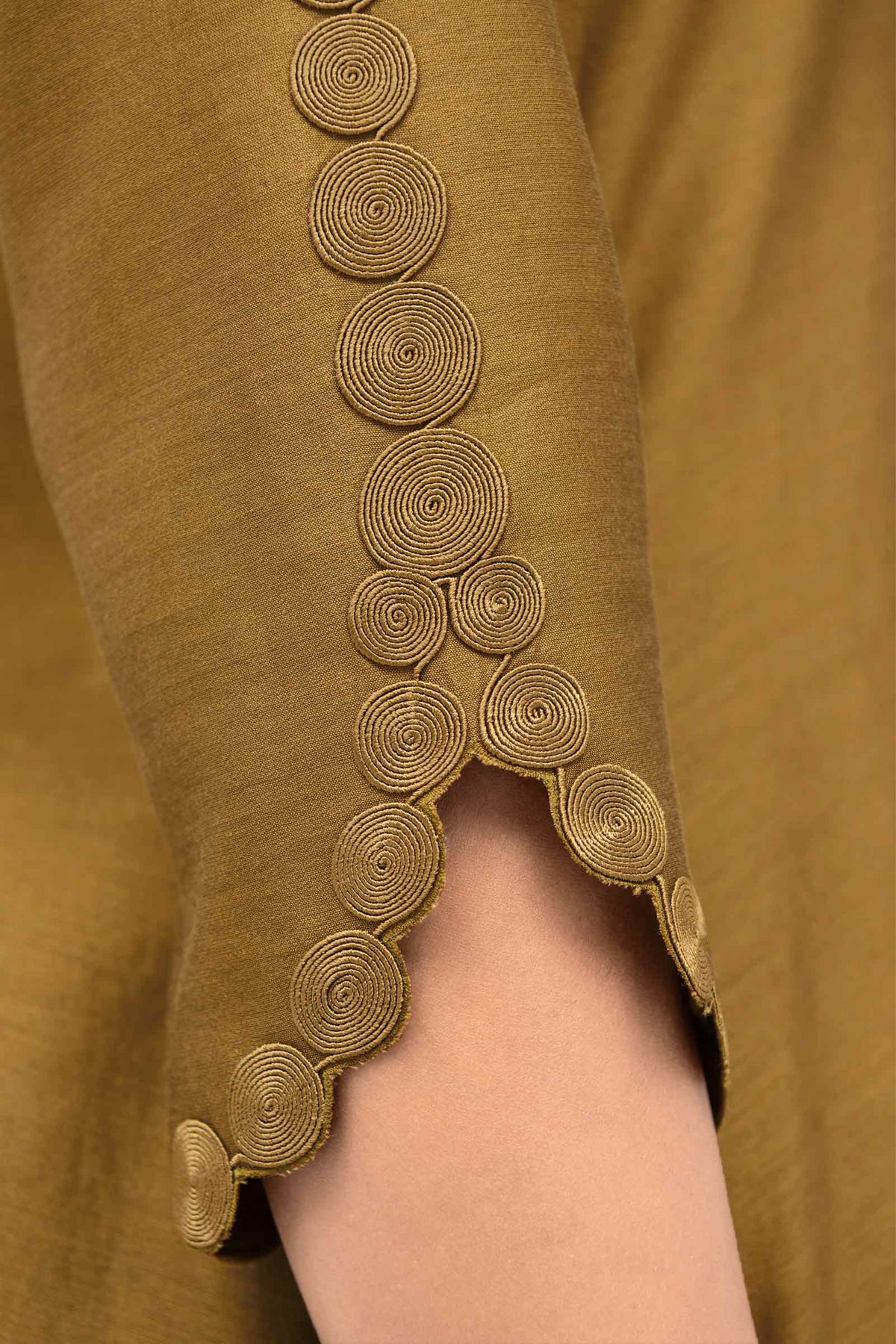 Naghma Kurta Set