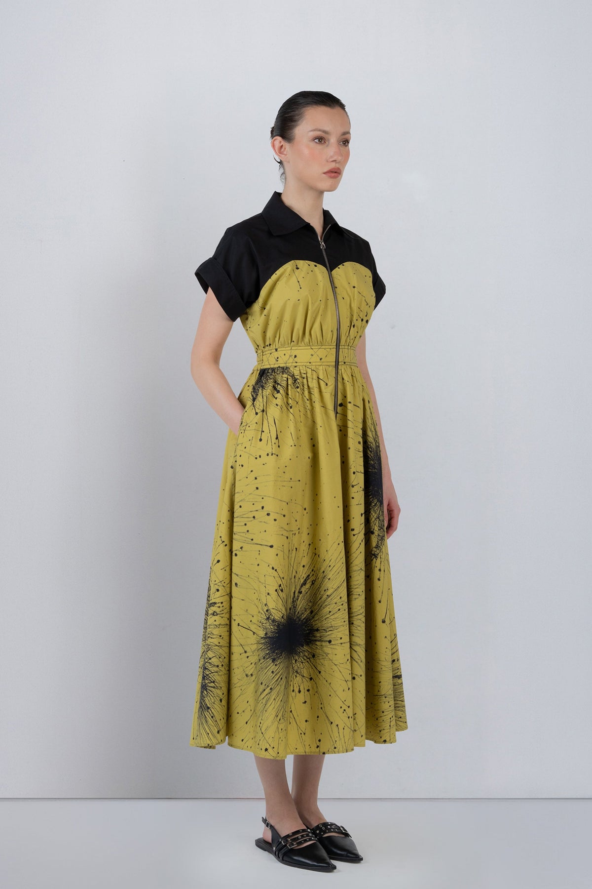 Cup Zipper Dress