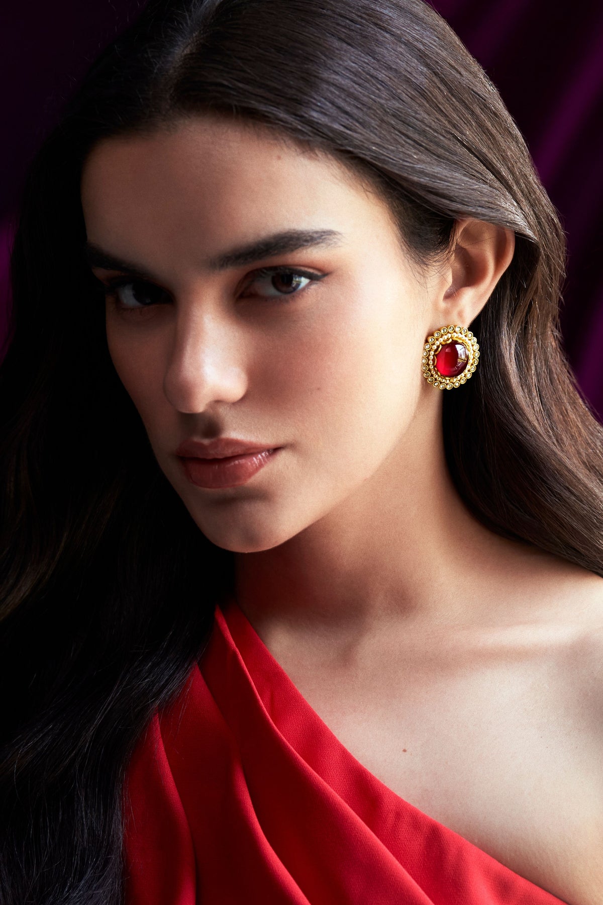 Parisa Studs