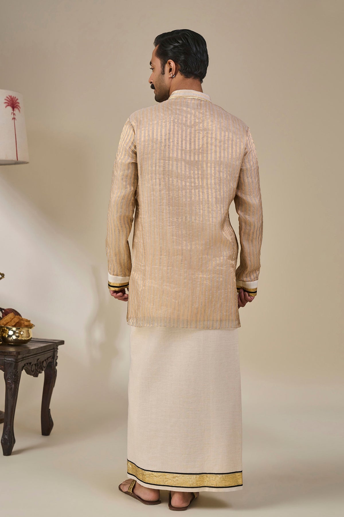 Ivory Kochi Conch Lungi Set