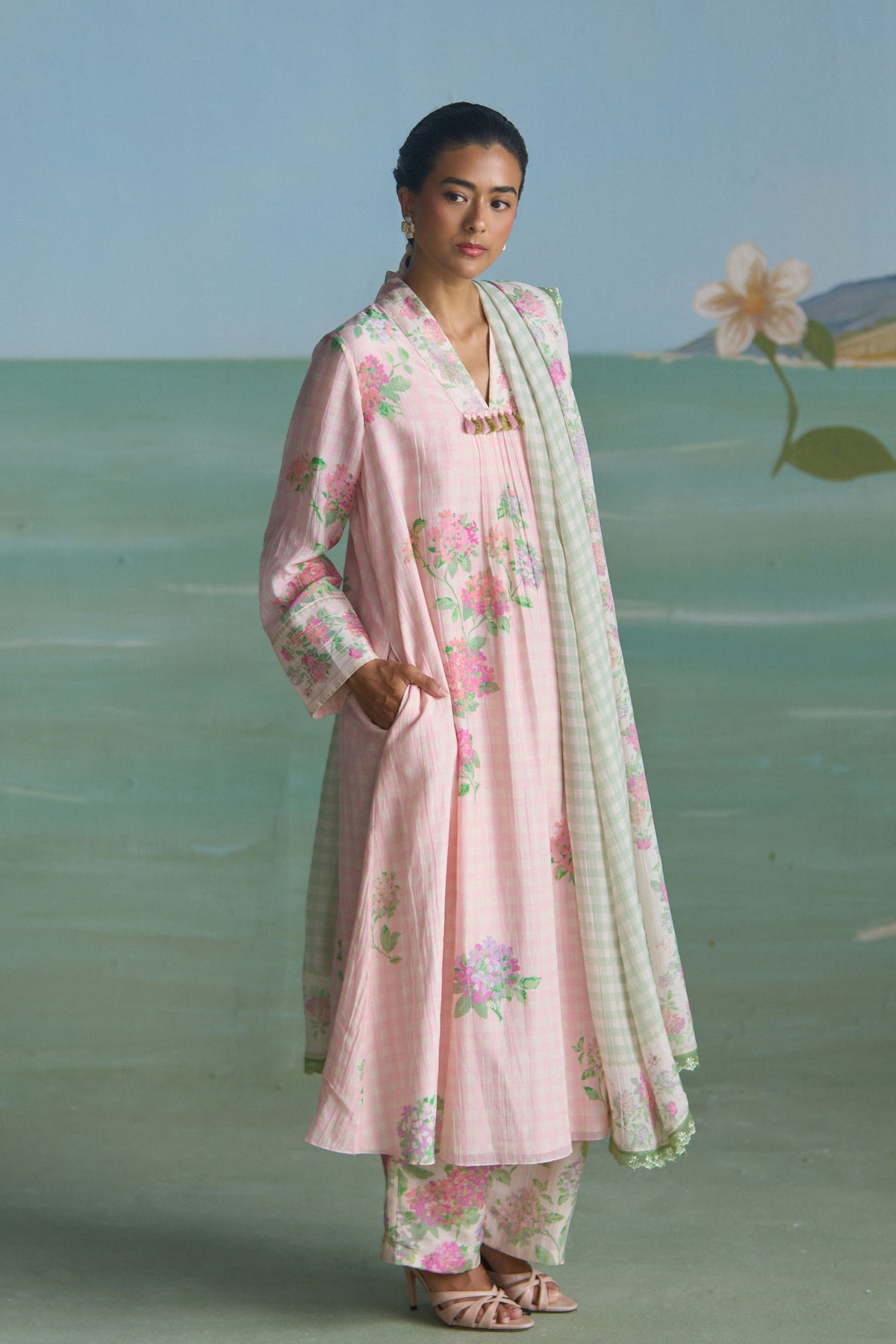 Lucy Kurta Set