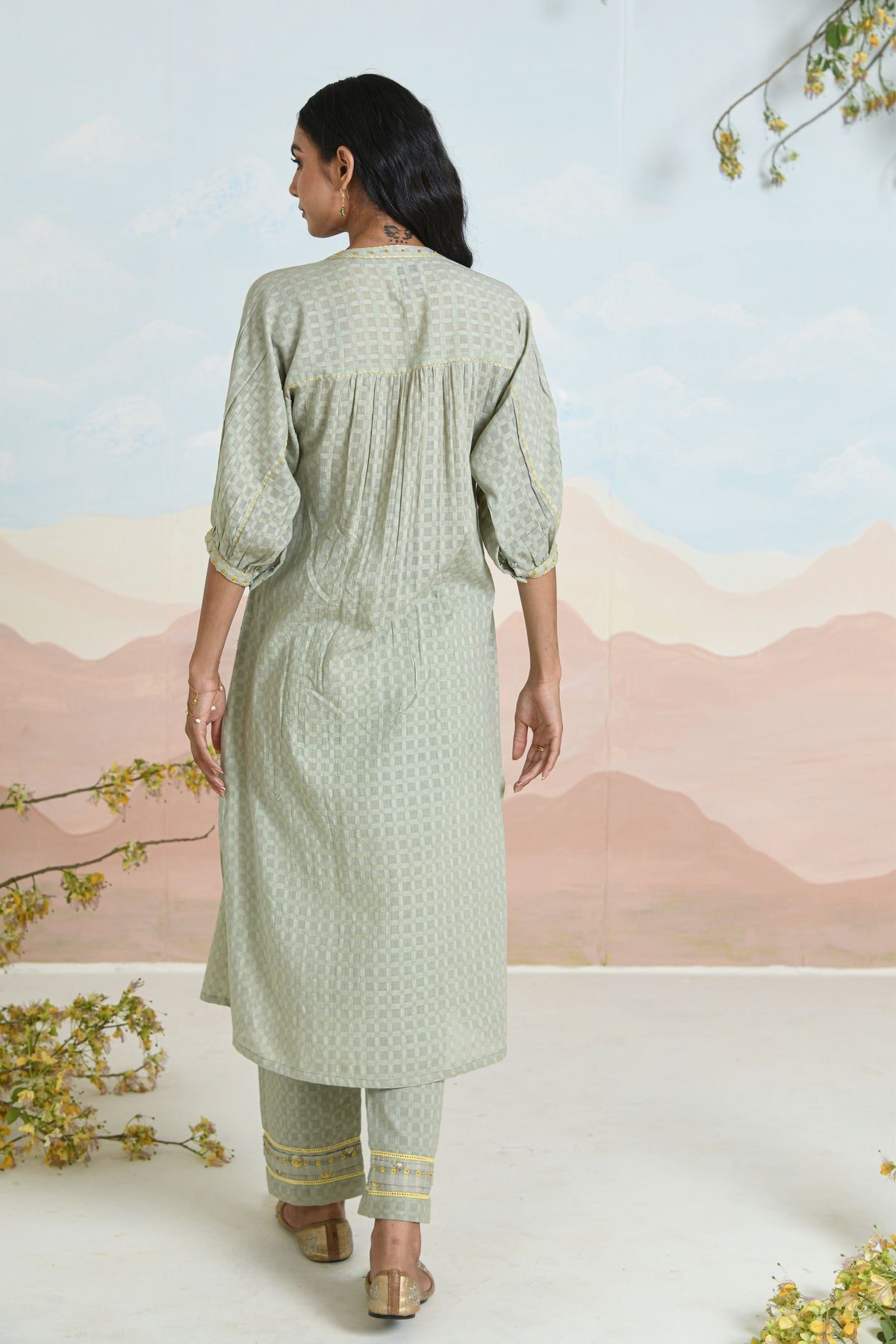 Fiora Kurta