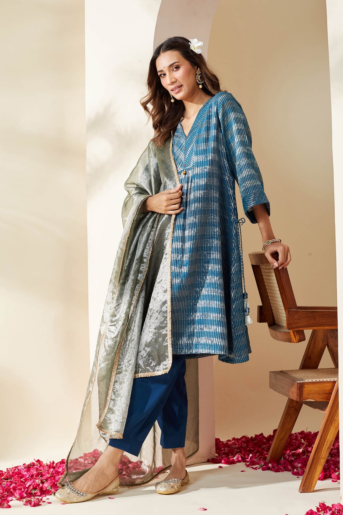 Blue Zari Stripe Kurta Set
