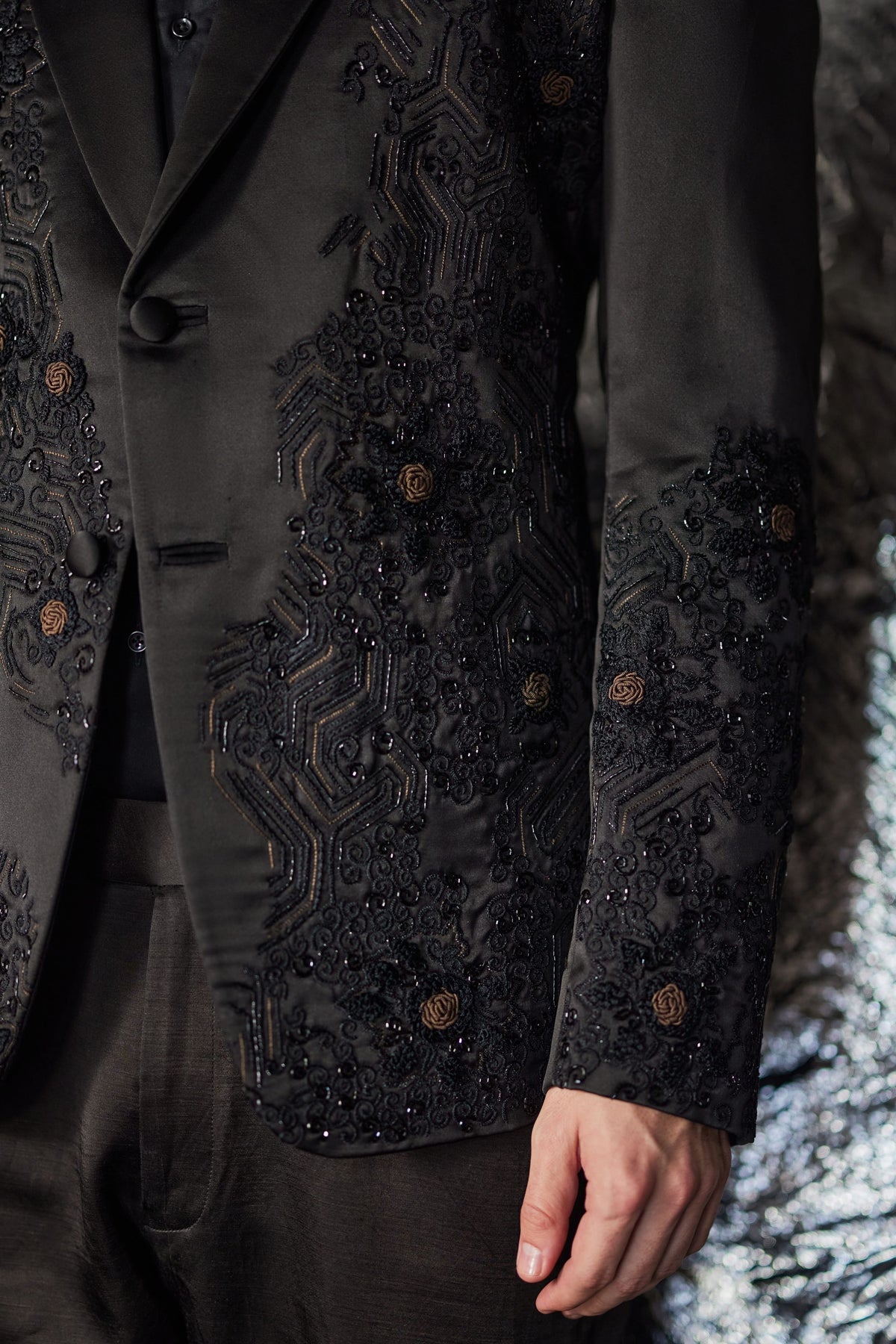 Dire Black Tux
