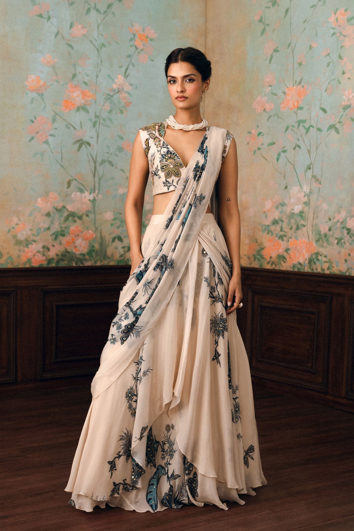 Wolfe Saree Set