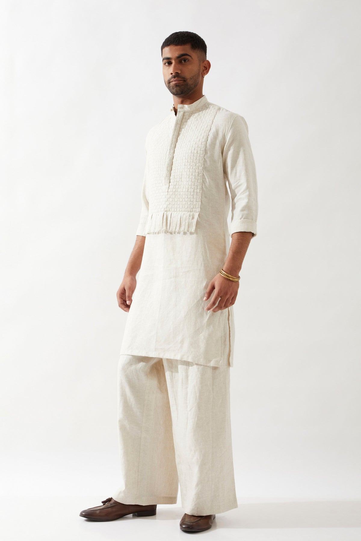 Benjamin Ivory Kurta