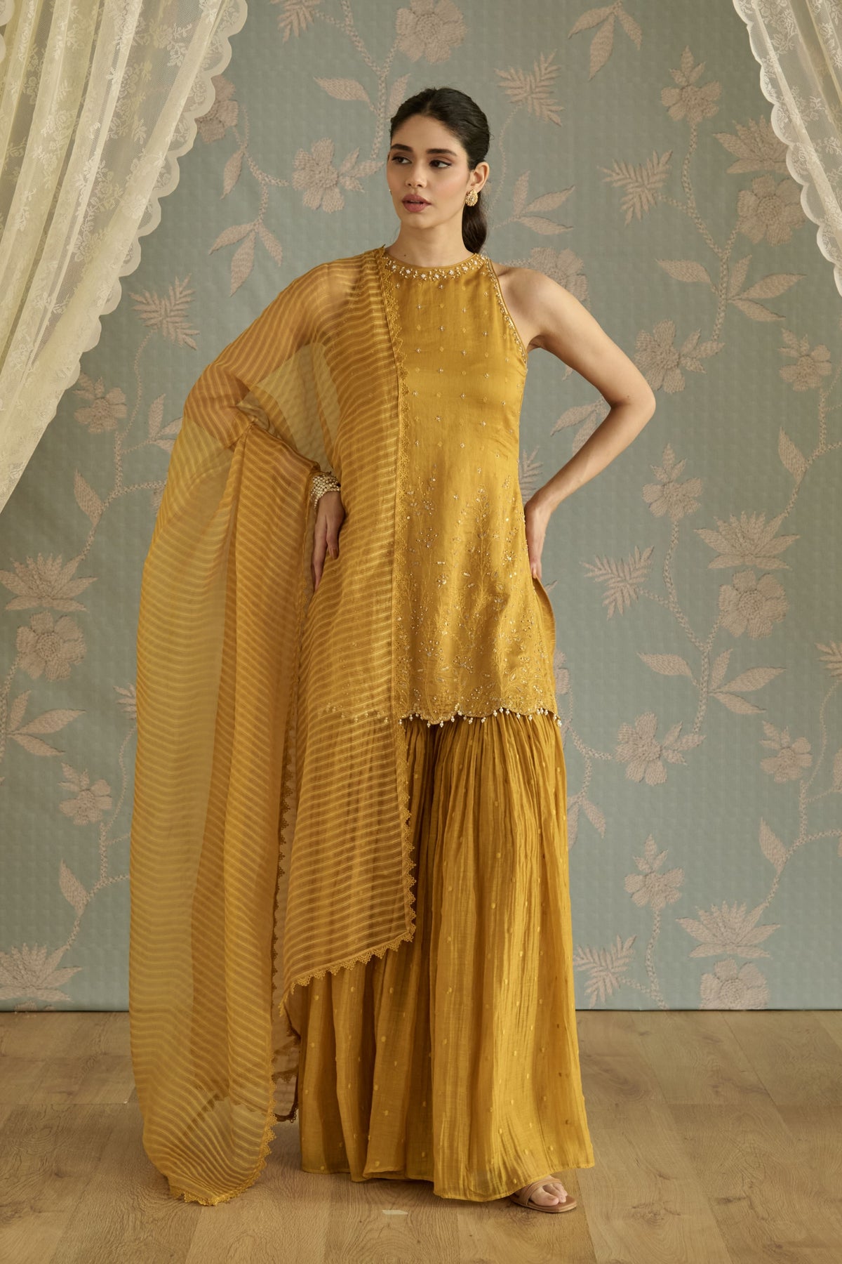 Ira Gharara Set