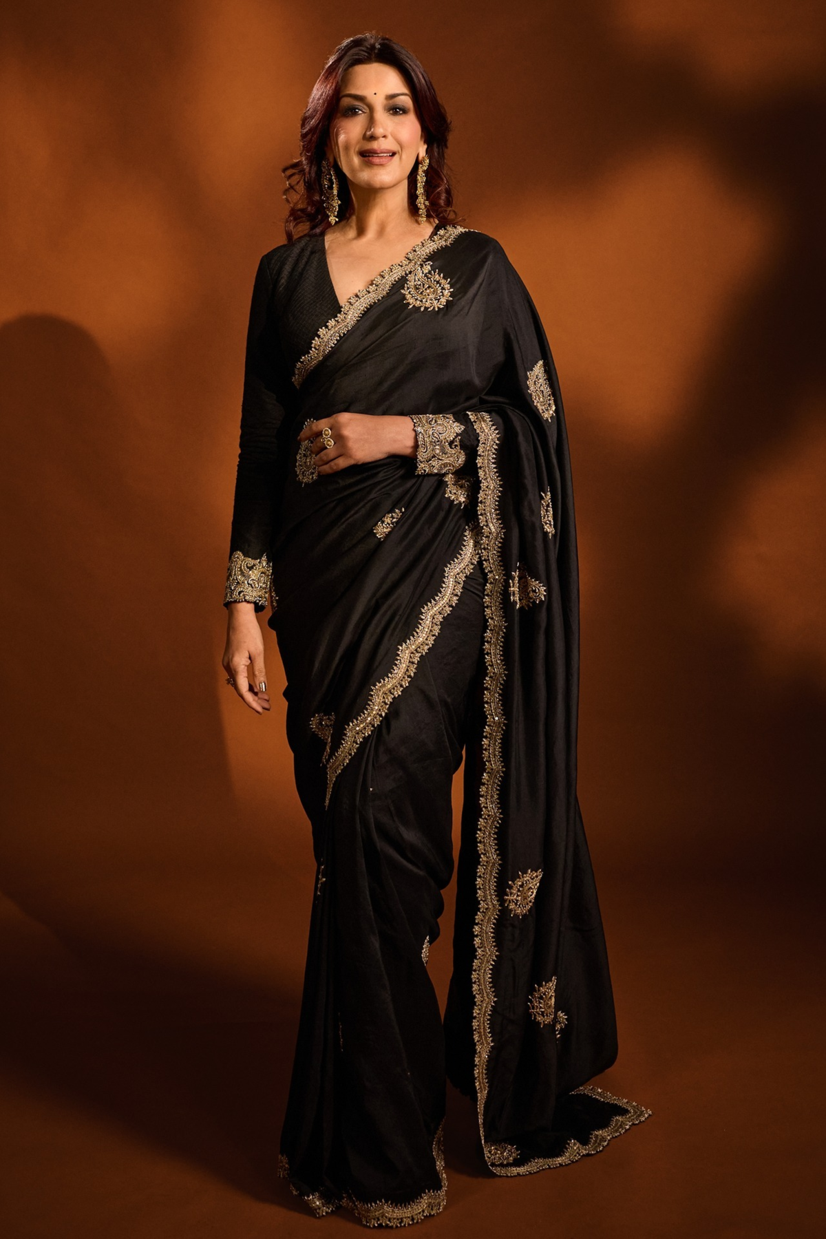 Sonali Bendre in Mrunalini Rao