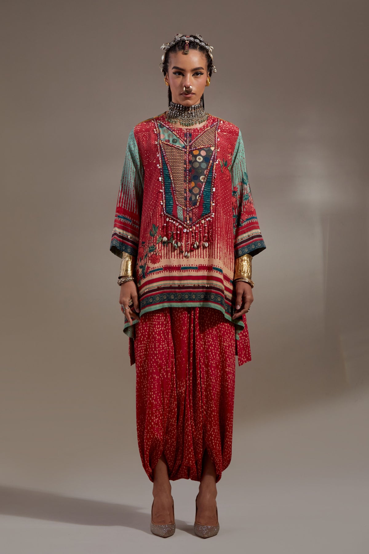Mitra Tunic