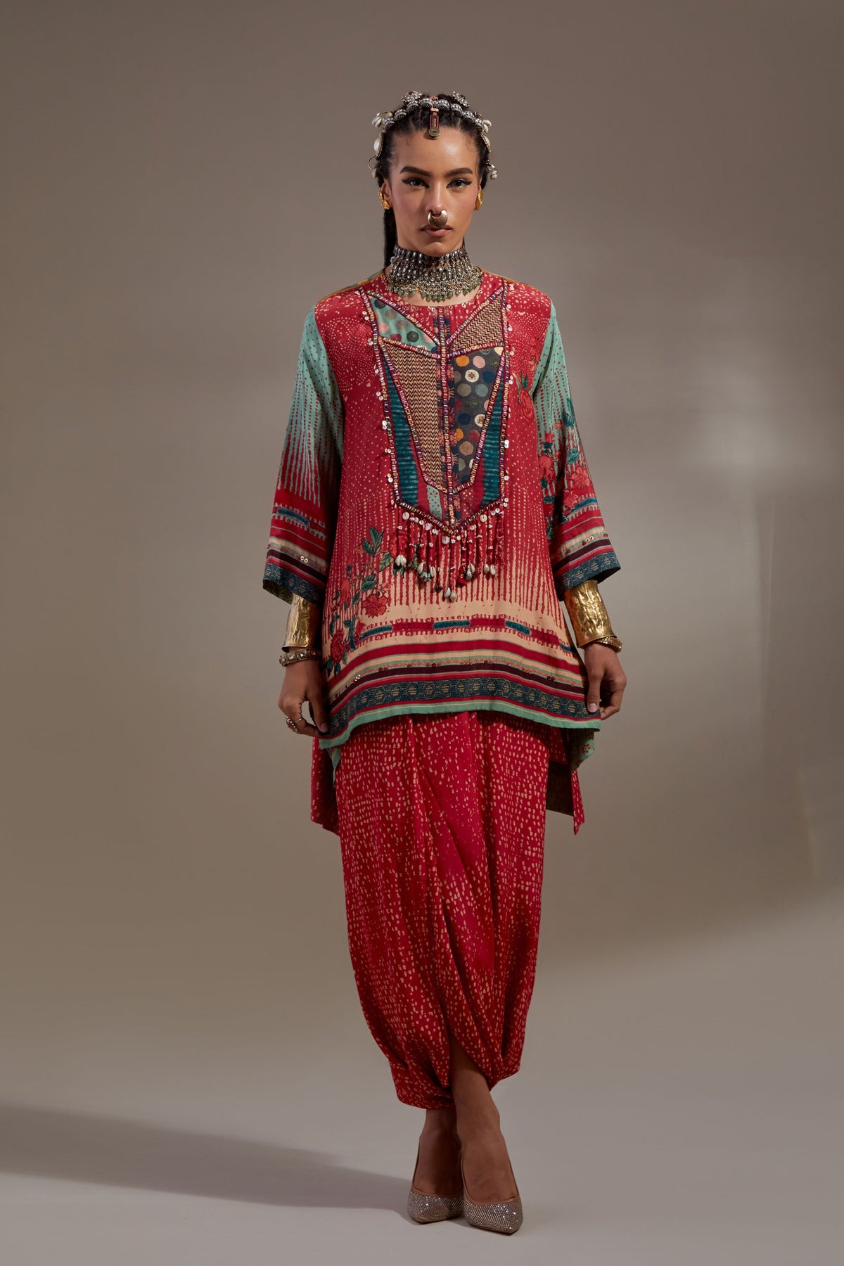 Mitra Tunic