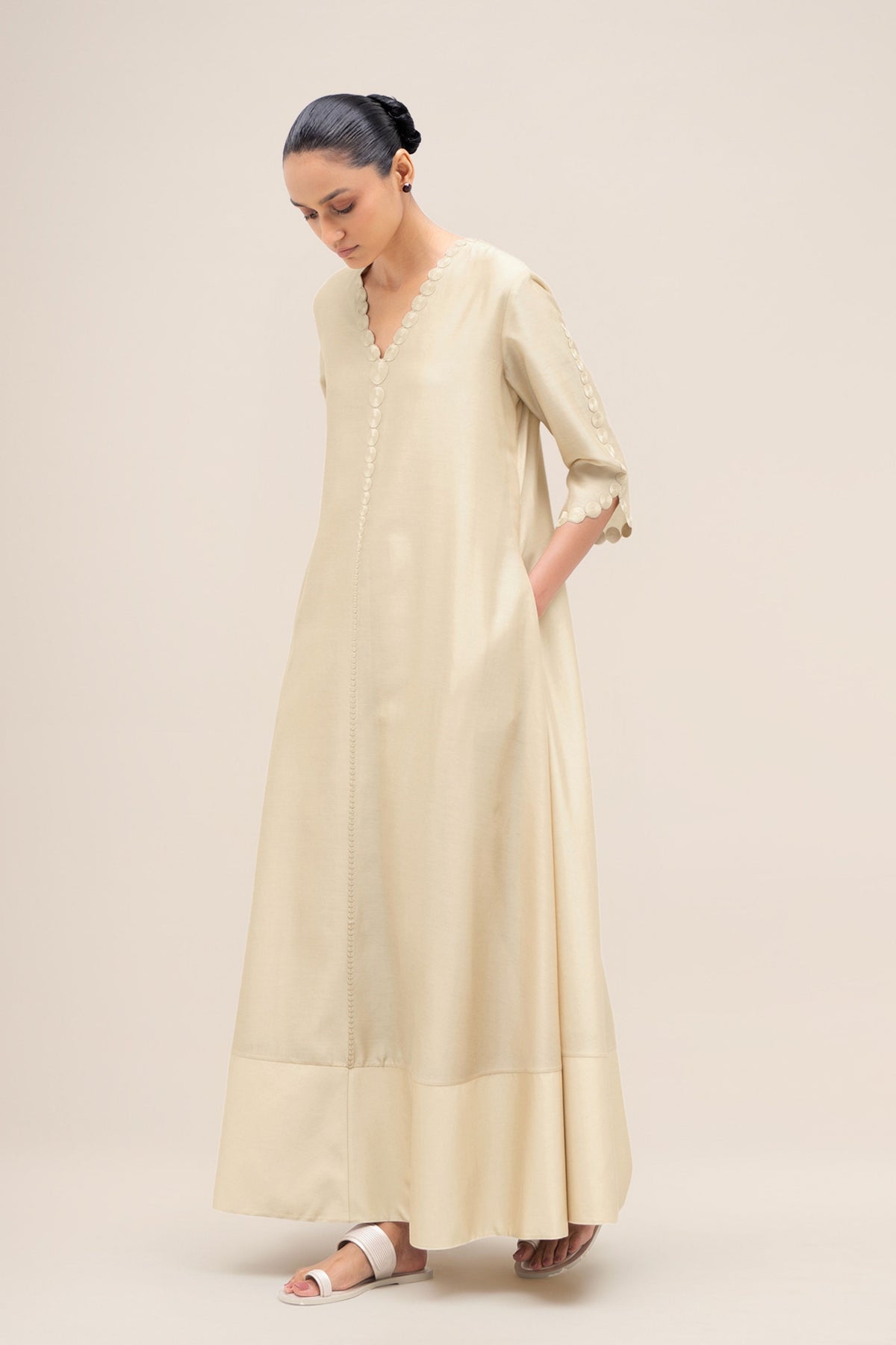 Naghma Bone Kurta Set