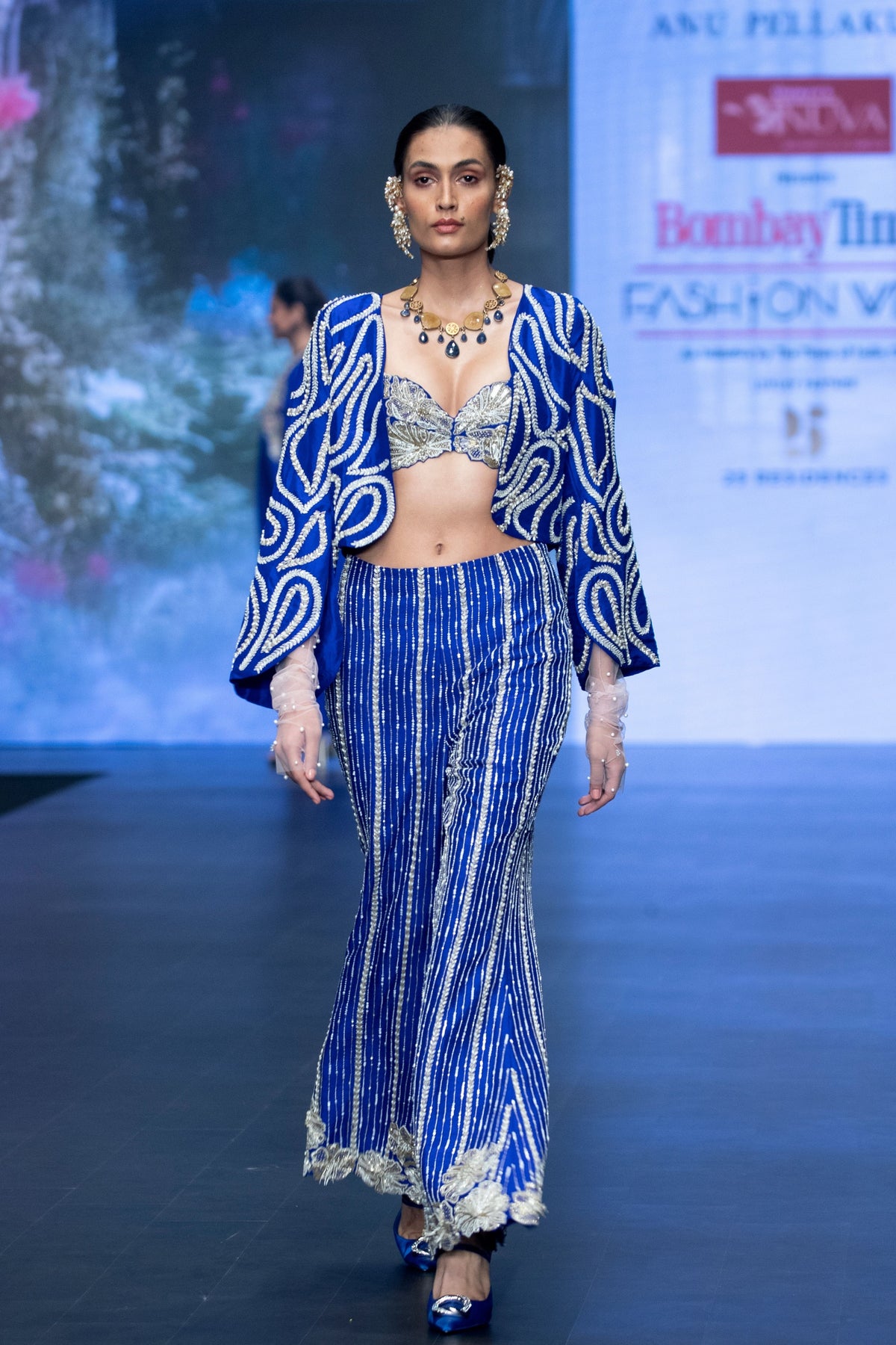 Mayukha Jacket Set