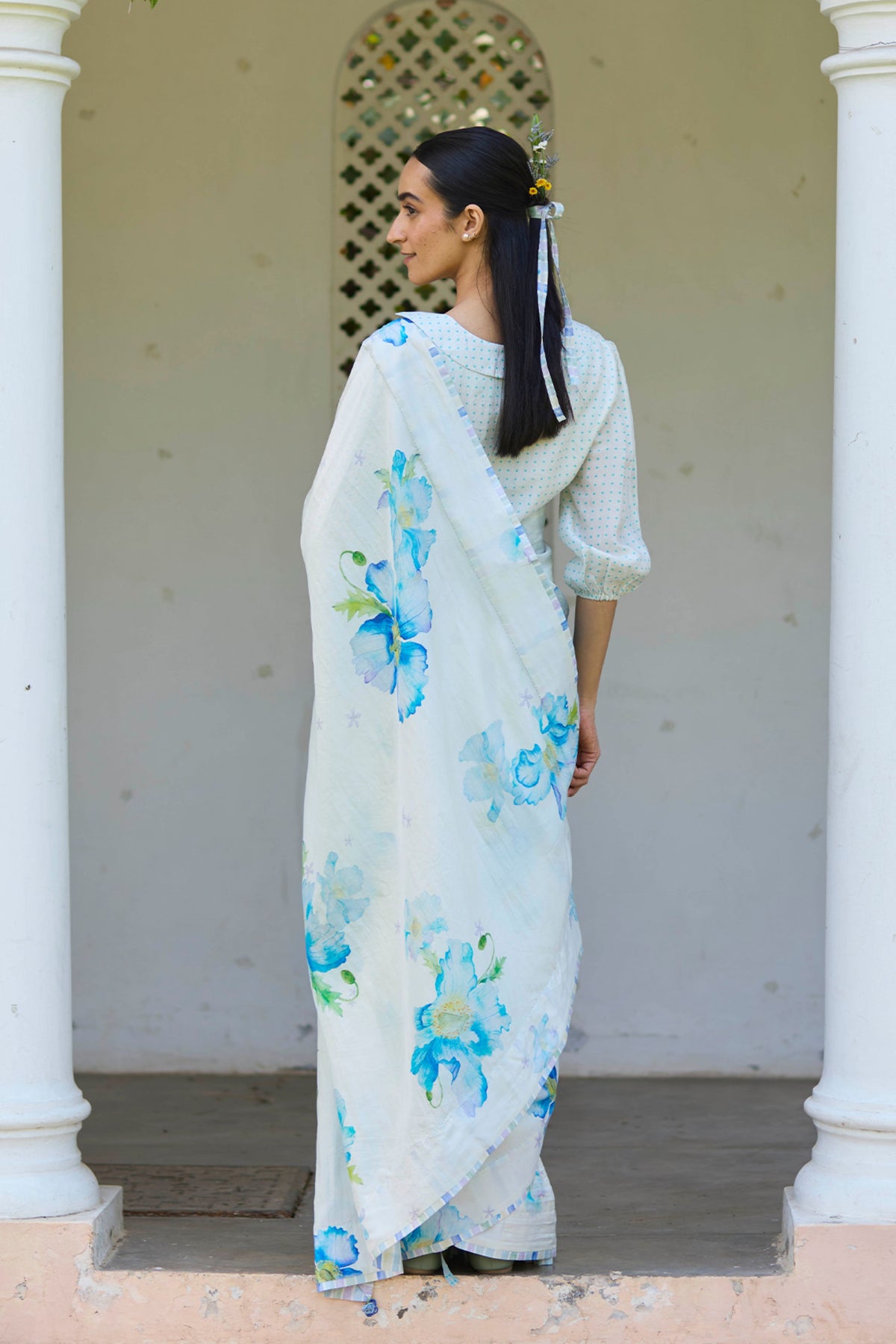 Aura Poppy Ivory Saree