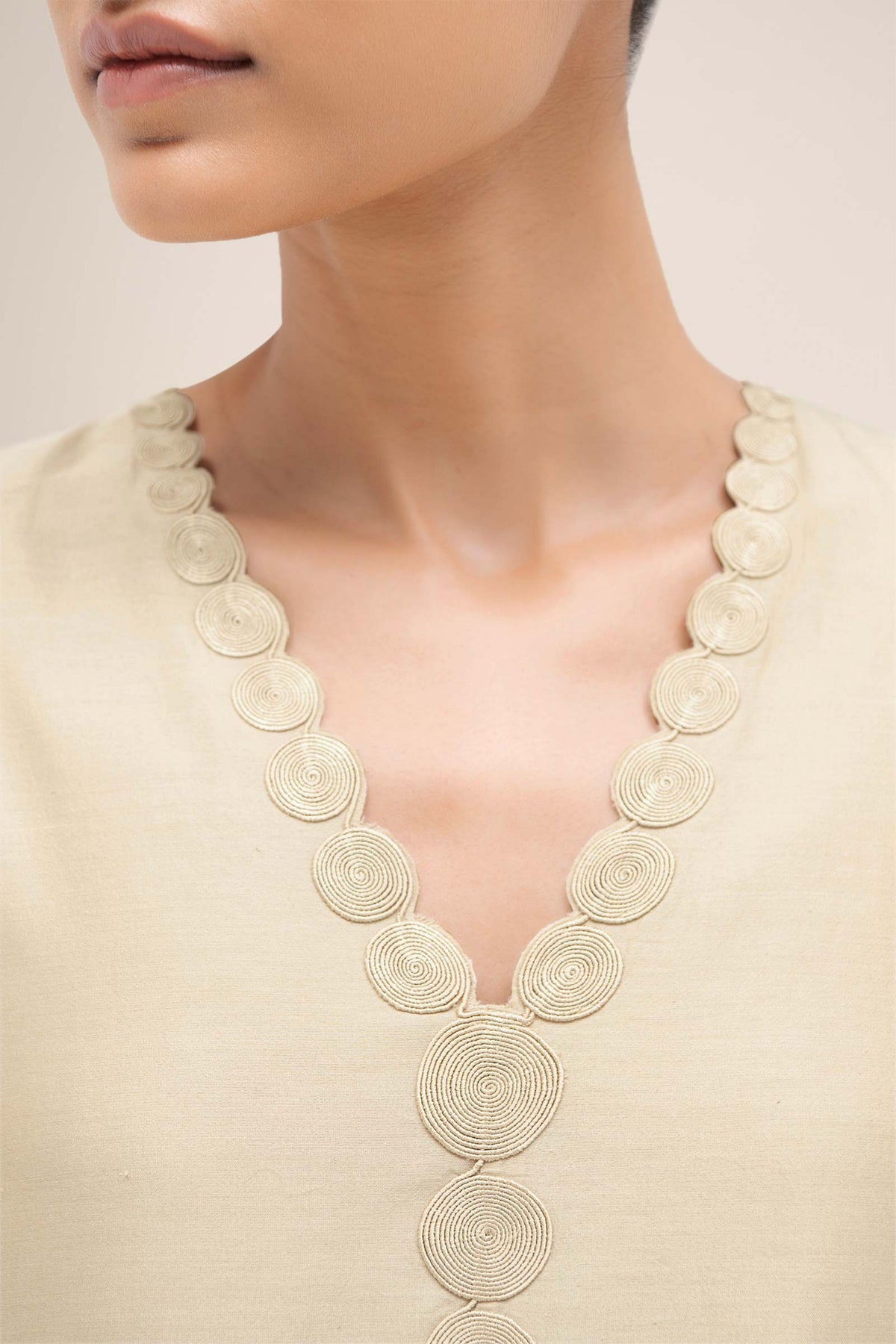 Naghma Bone Kurta Set