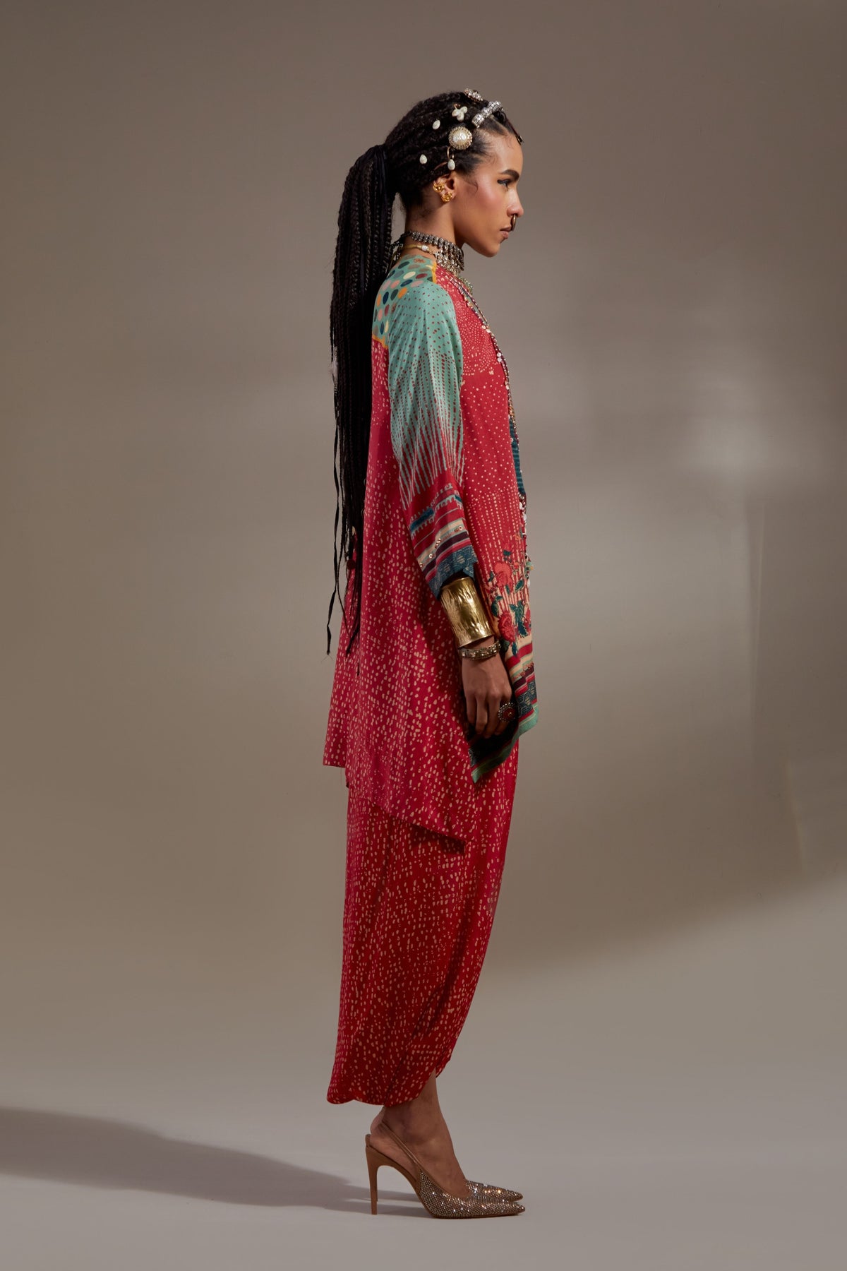 Mitra Tunic