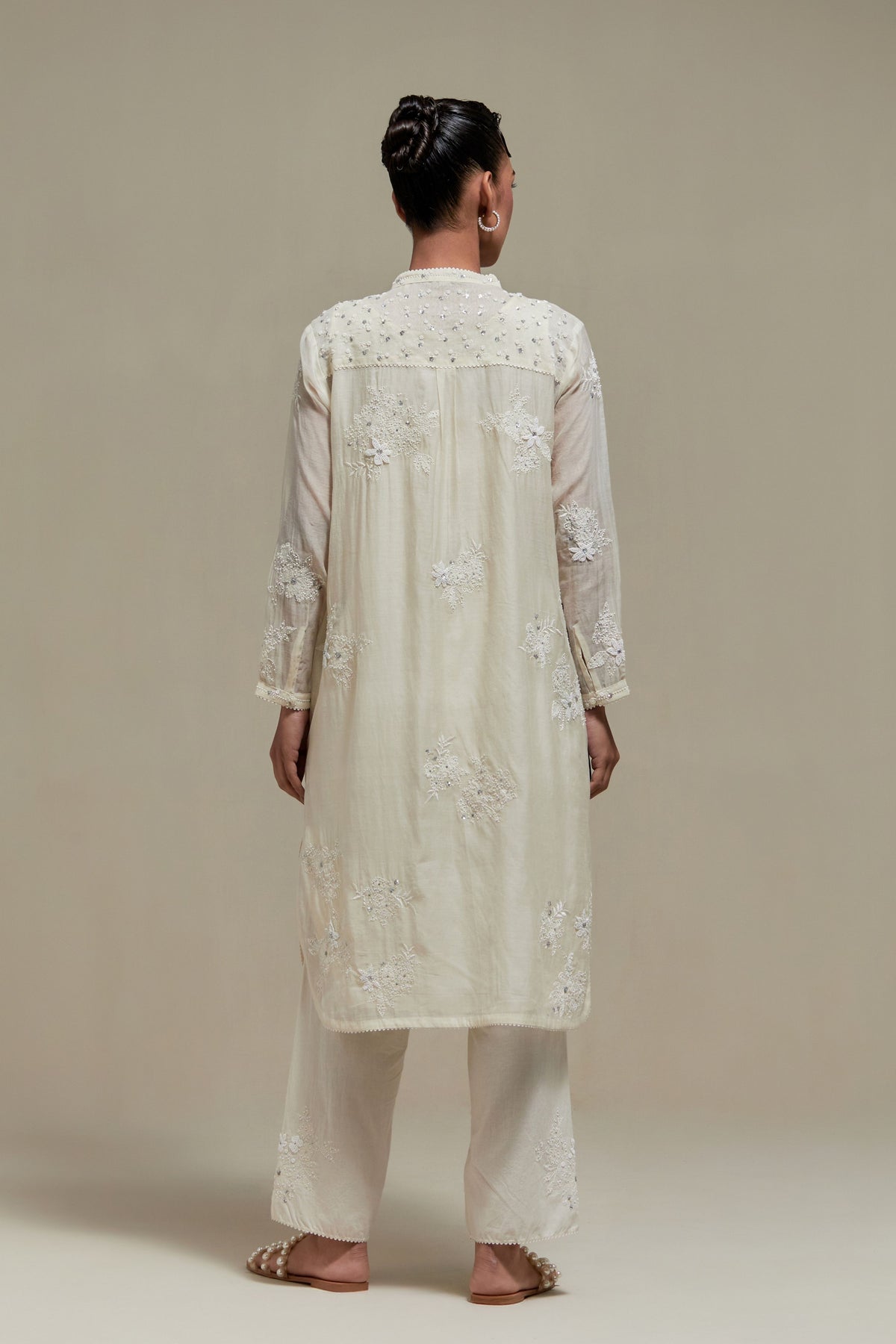 Off White Applique Kurta Set