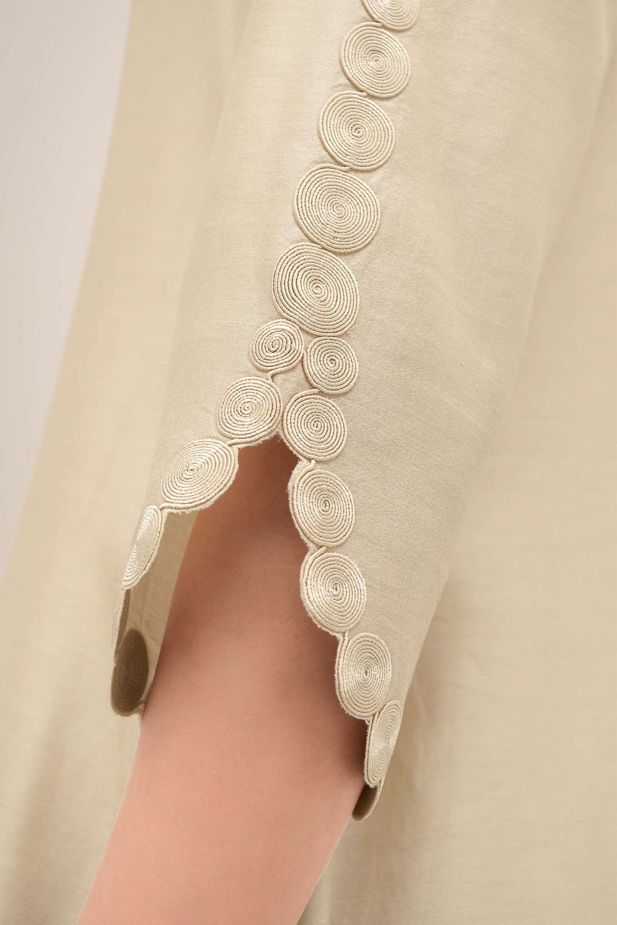 Naghma Bone Kurta Set