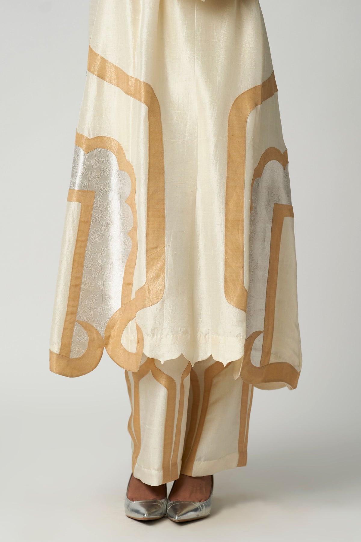 Art Deco Moti Mehrabiya Kurta Set