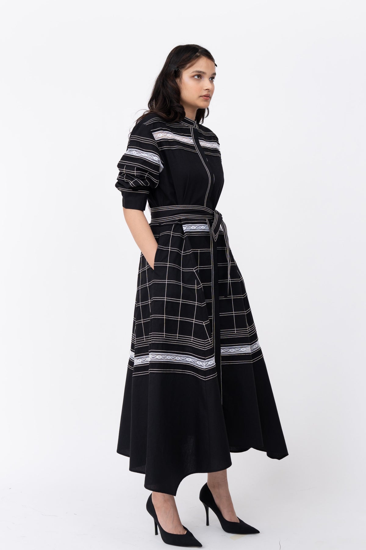 Channel Hanker Dress in Raven