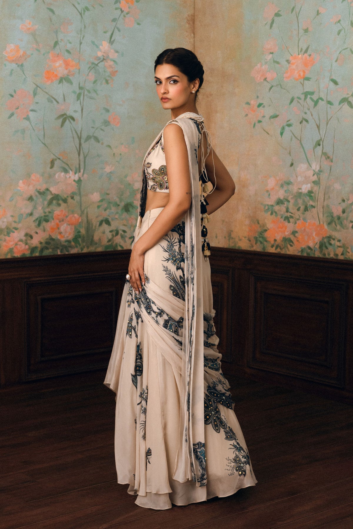 Wolfe Saree Set