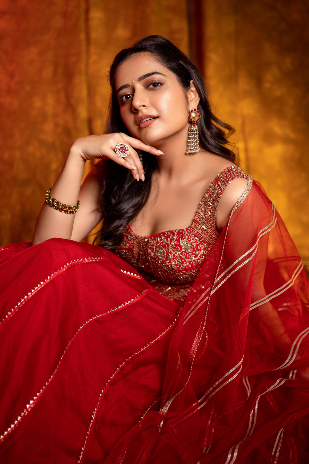 Ashika ranganath in  Silver Earring