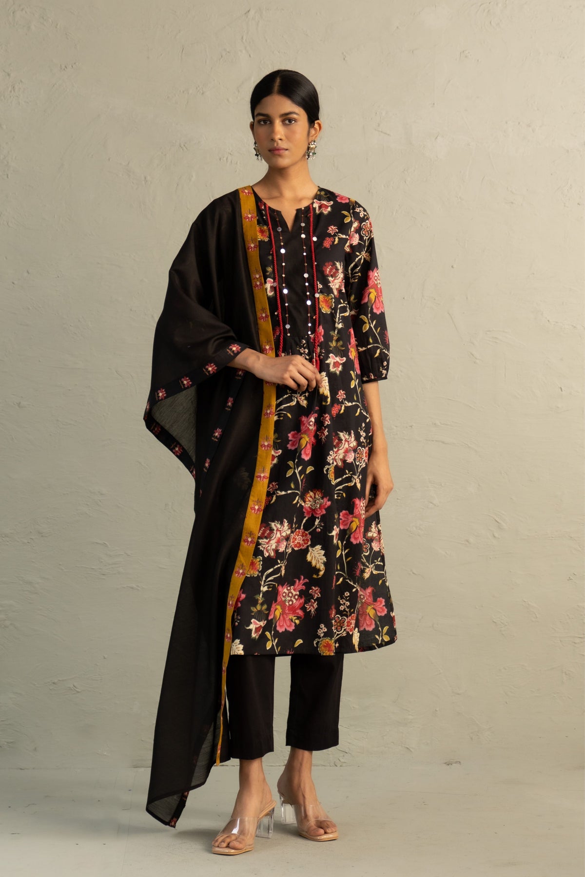 Black Phool Dori Kurta Set
