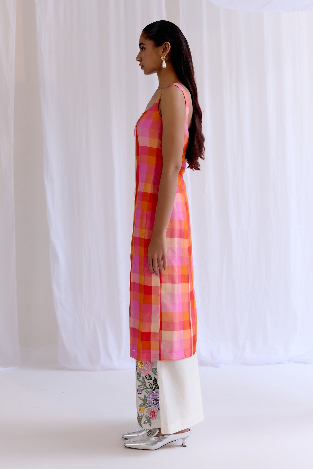 Madame Rangbahaar Kurta With Gulnaar Pants