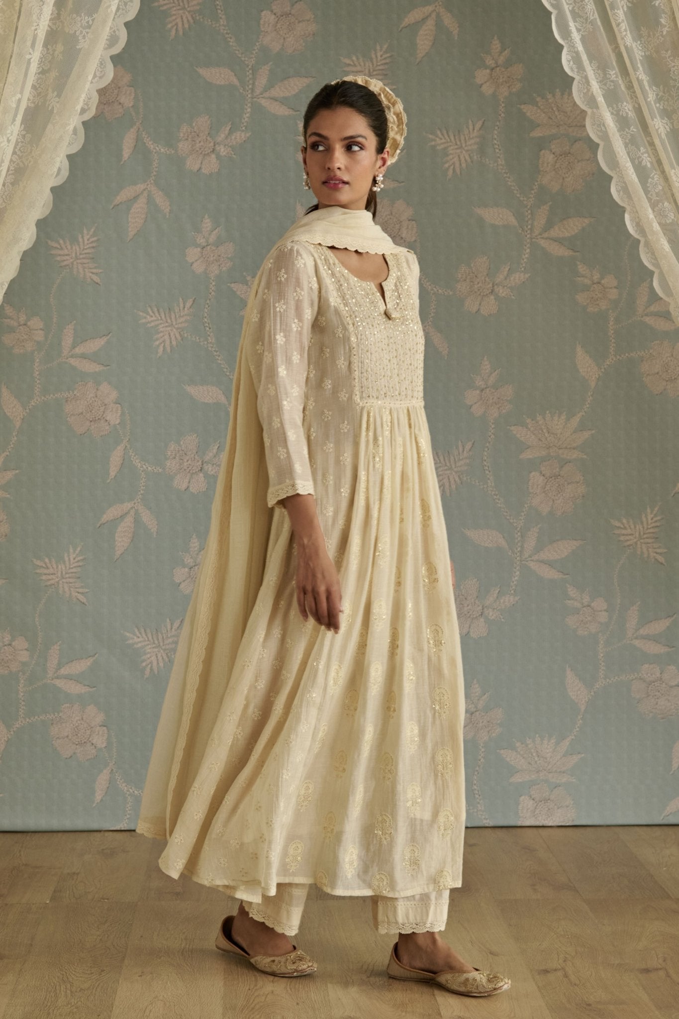 Ivory Nera Kurta Set - Kritika Dawar - Elahe