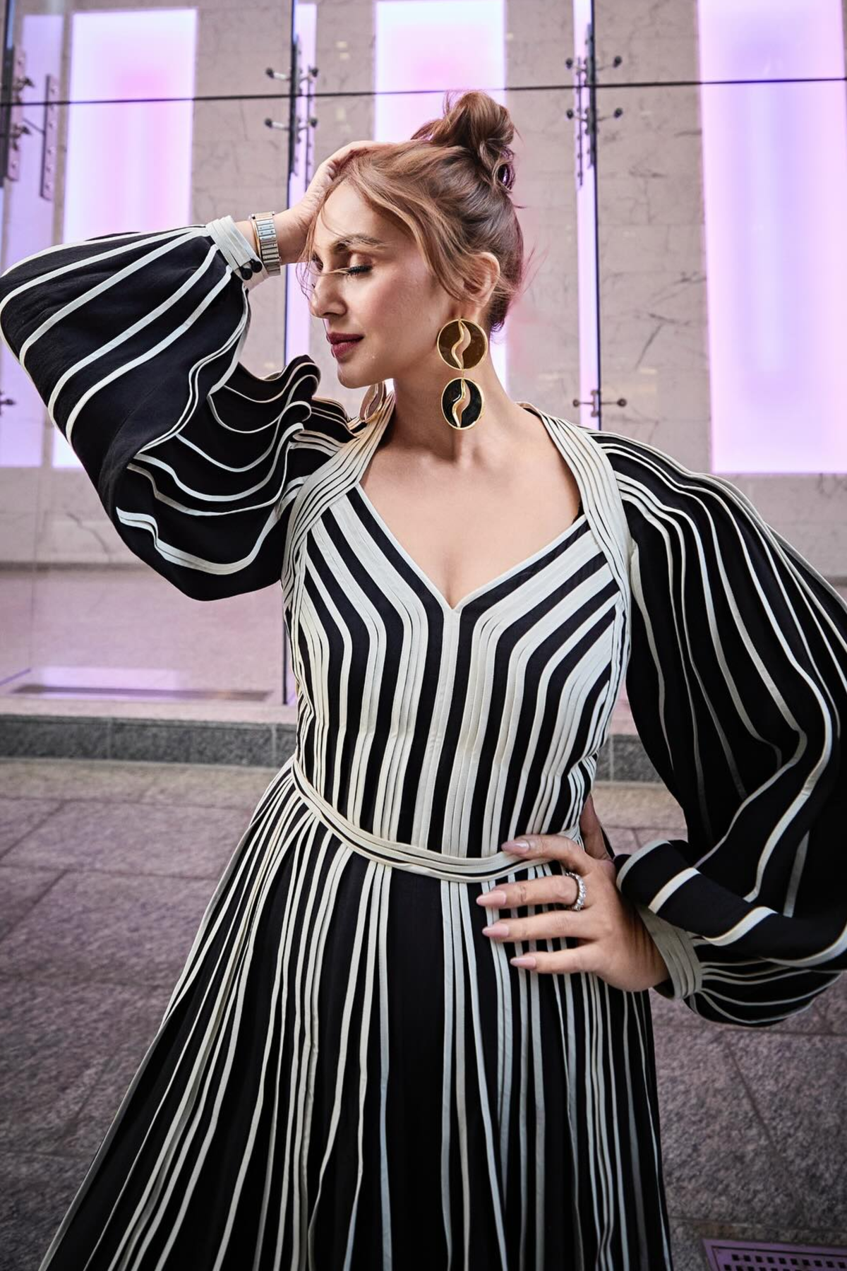 Huma Qureshi in Bodice