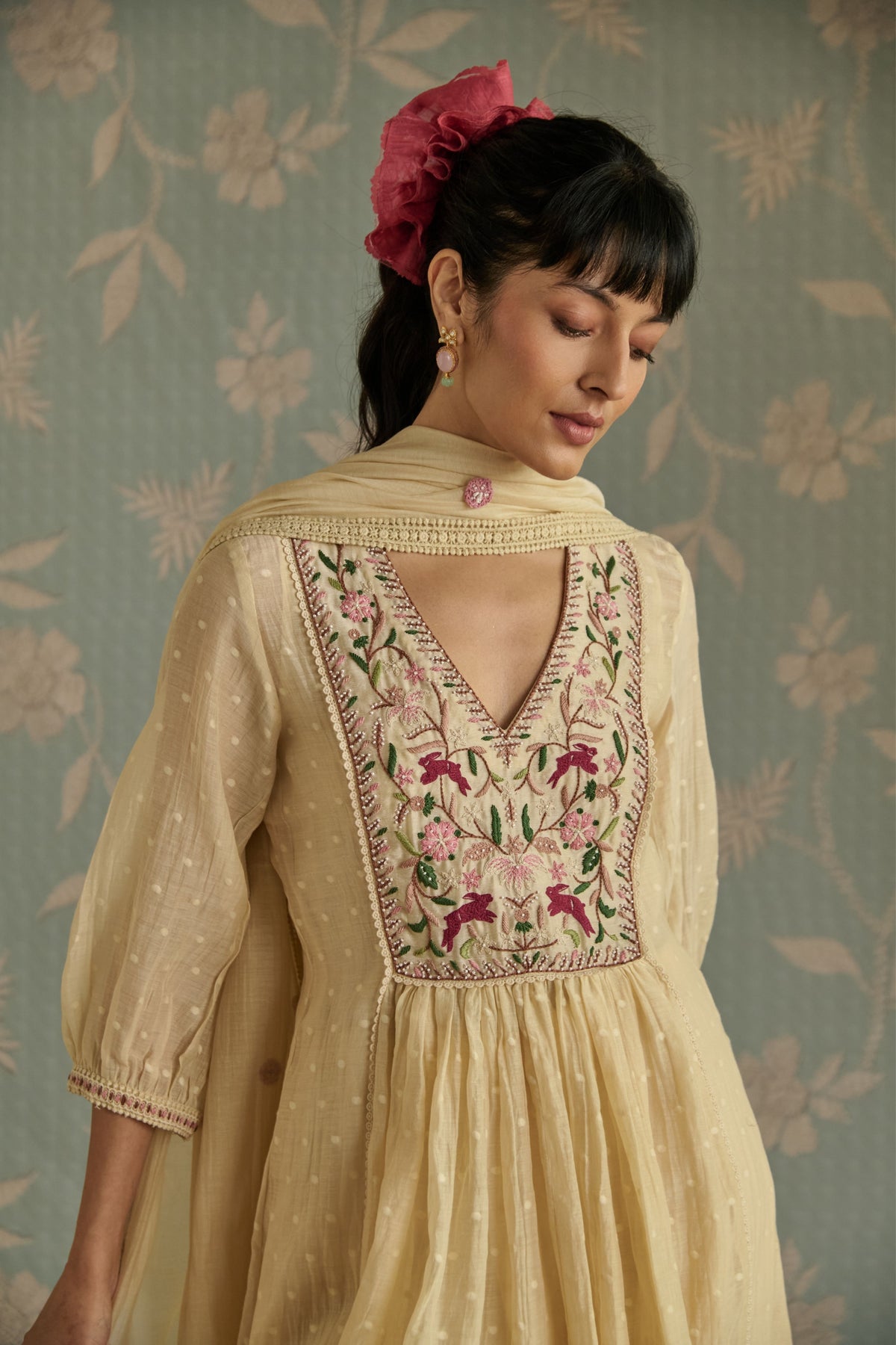 Ivory Zella Kurta Set